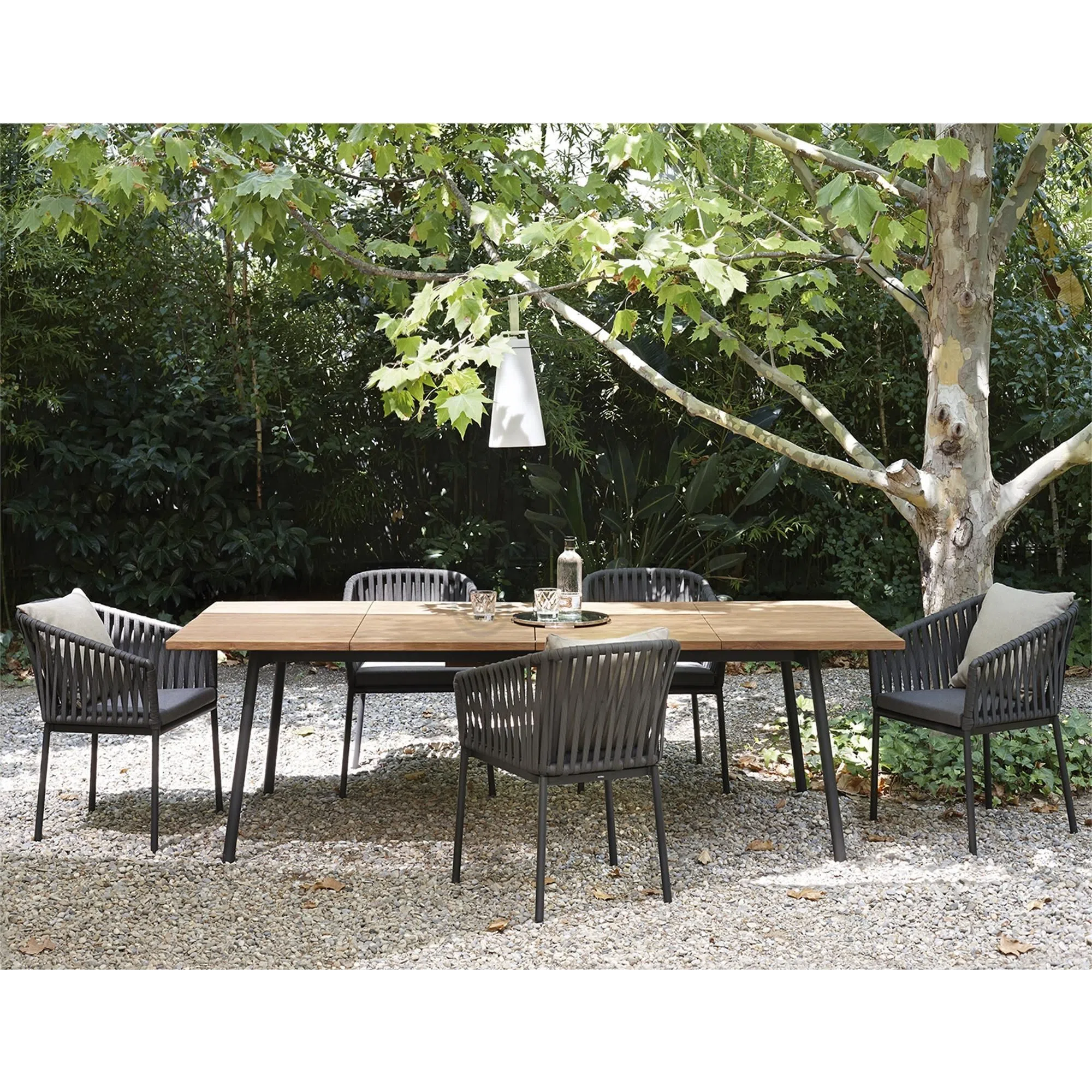 Outdoor dining table Vipero