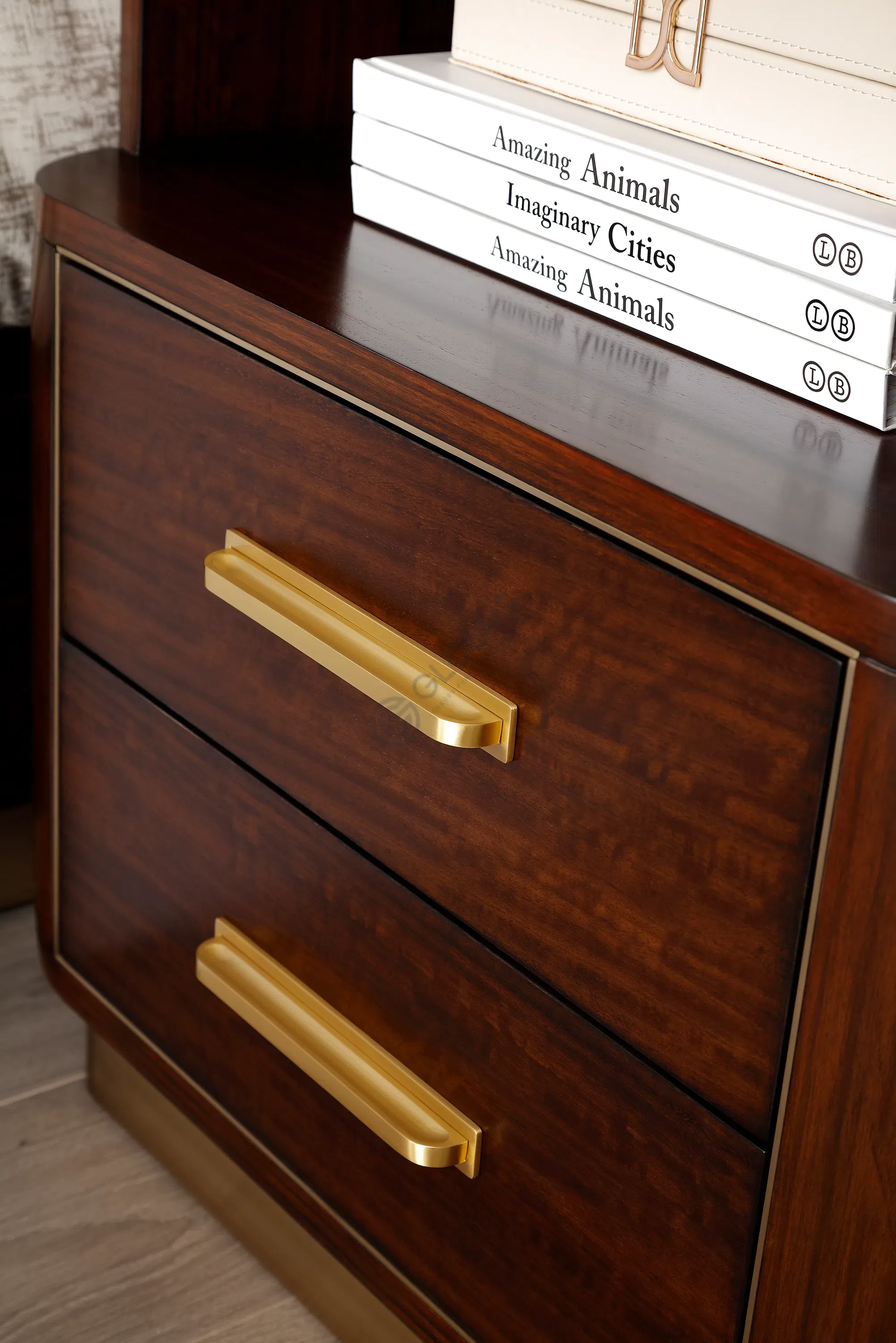 Bedside table CARACOLE Moderne