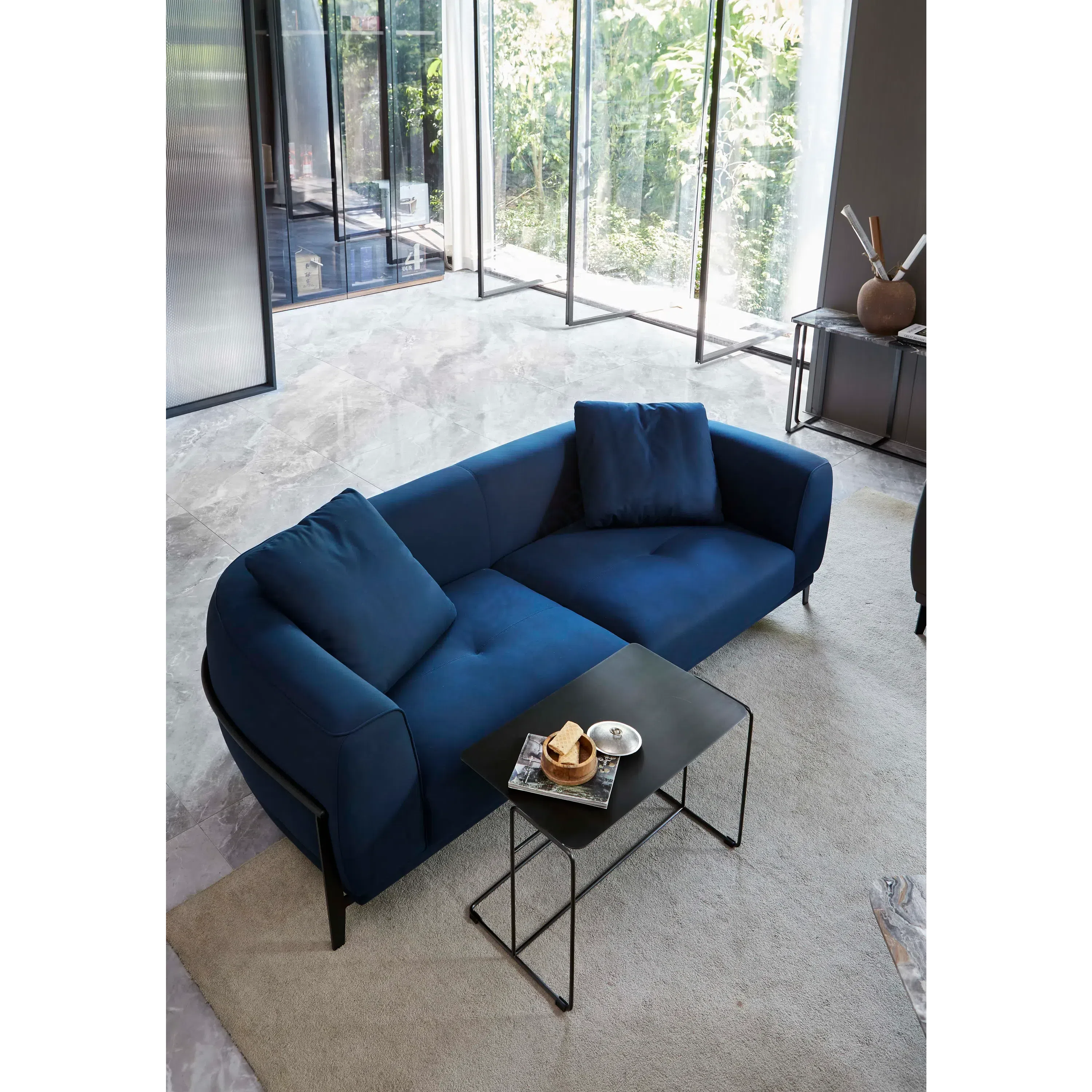 Диван NATUZZI ITALIA Oblo