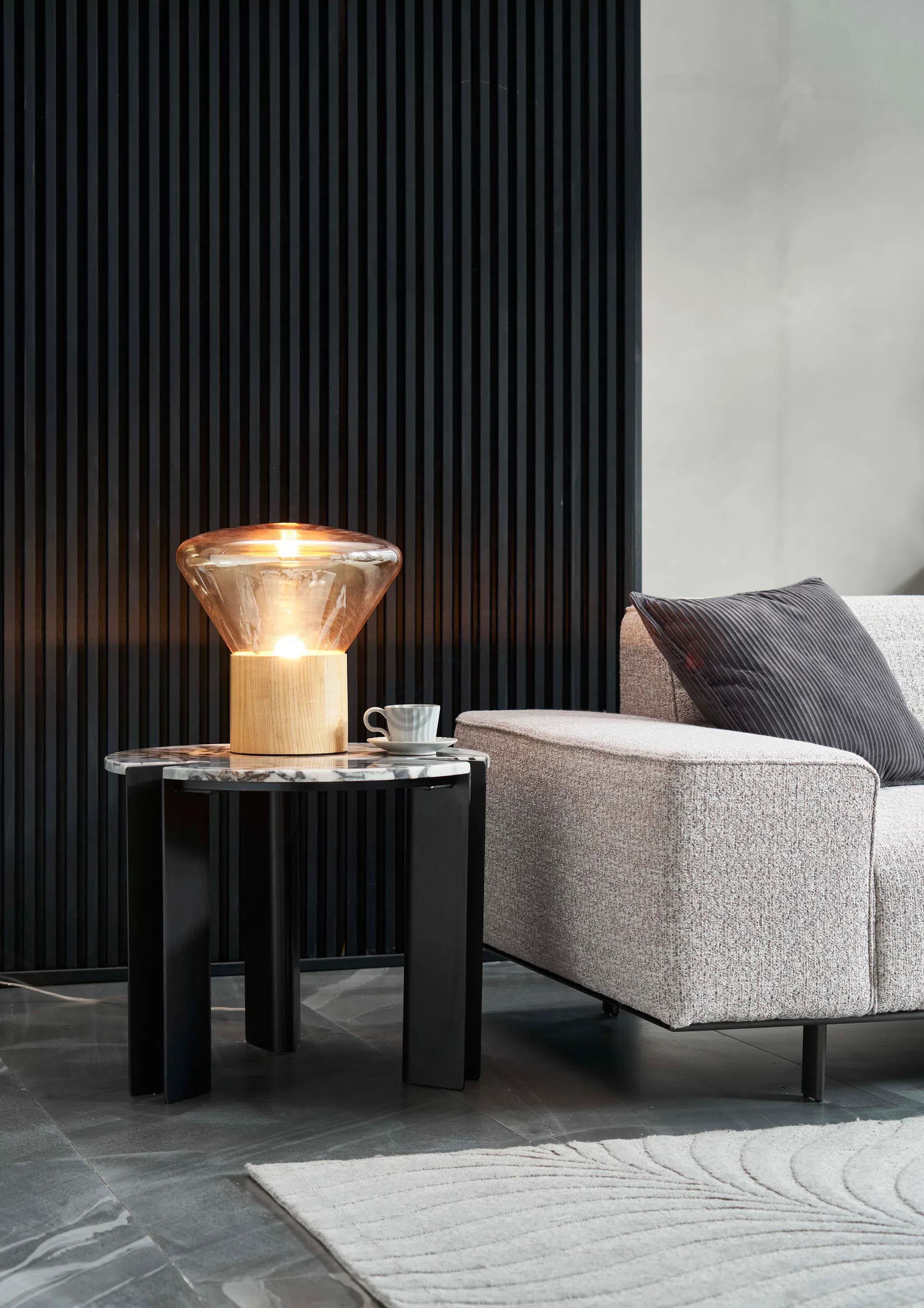 Side table VISIONNAIRE Egmont