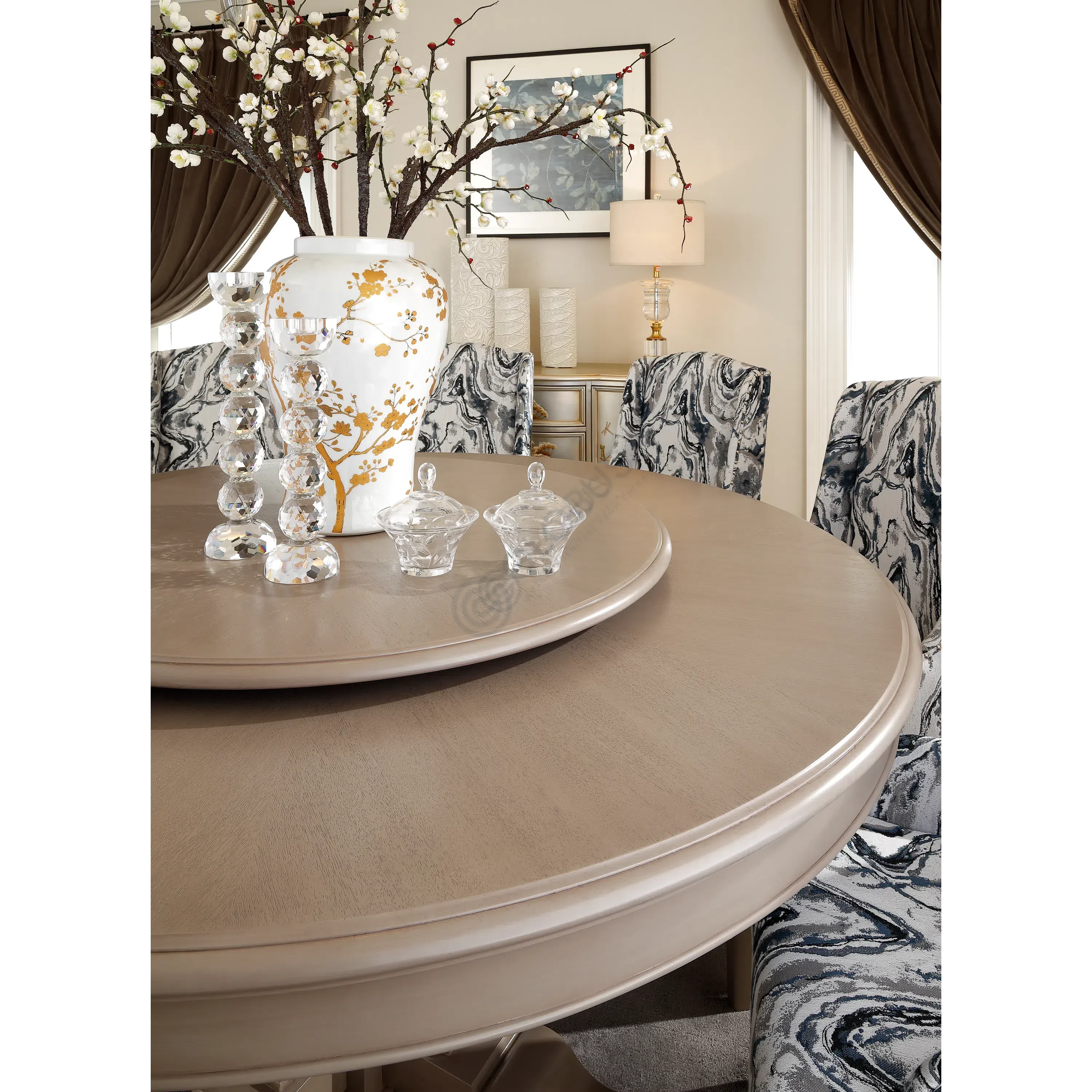 Dining table Susurrus