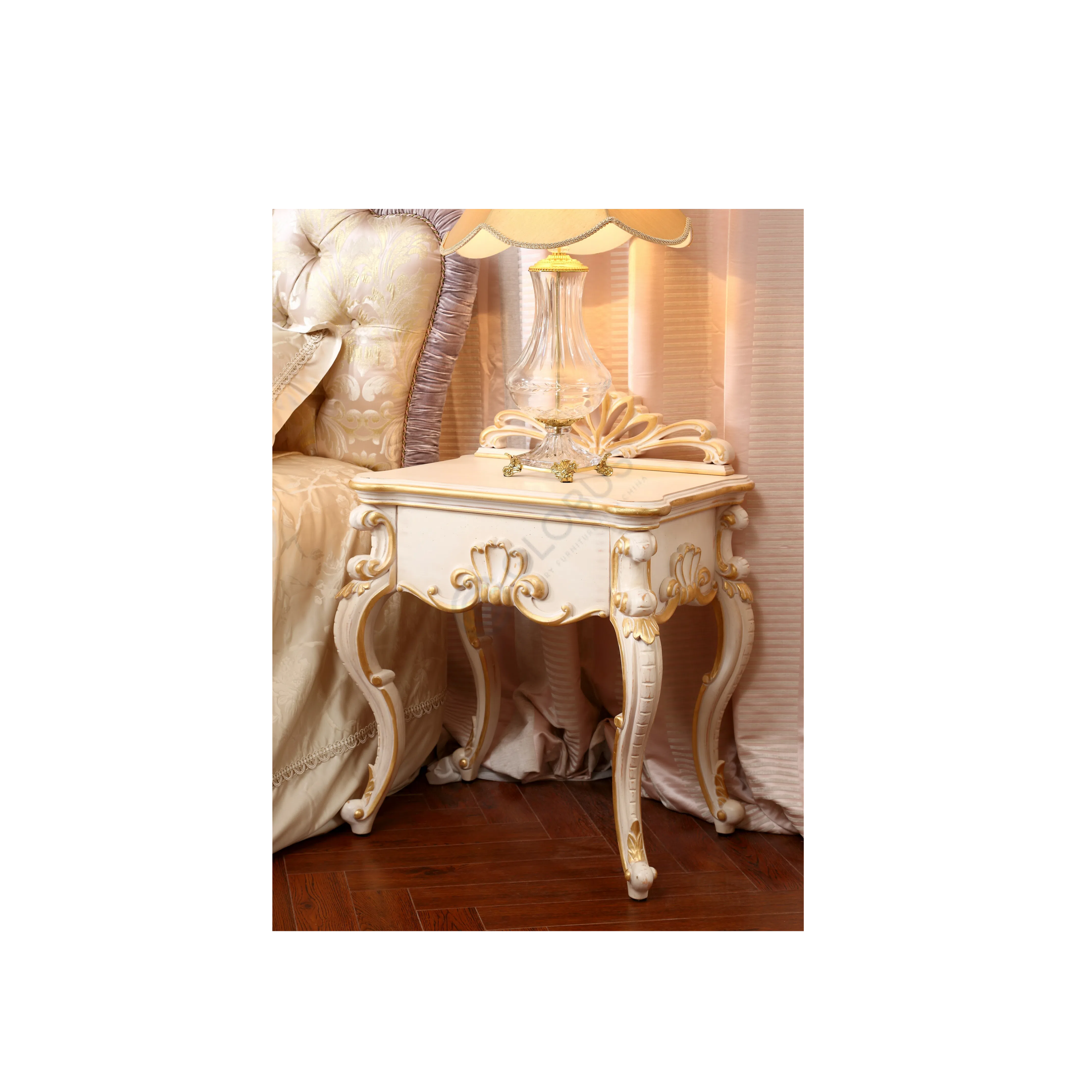 Bedside table Elettronico