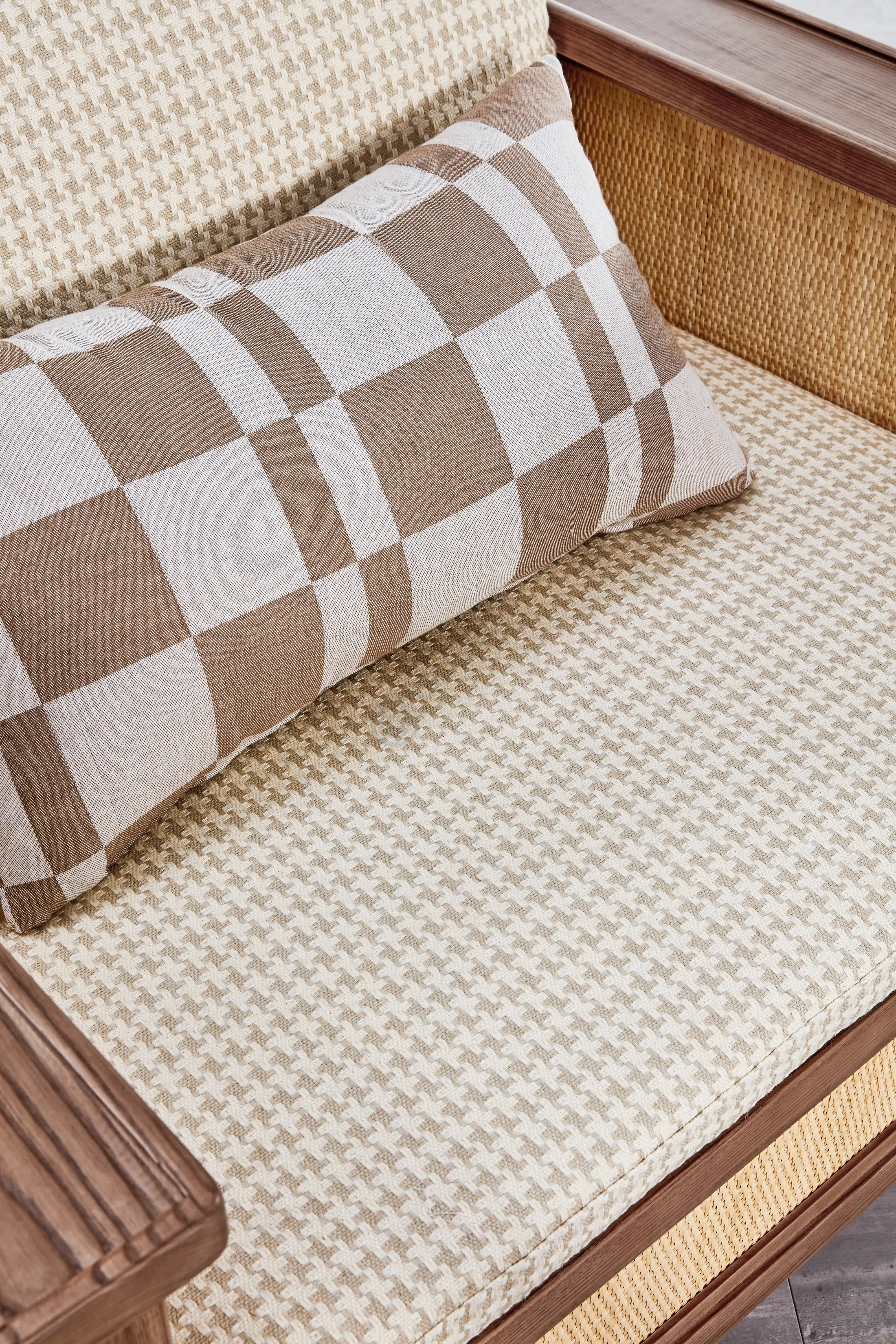 Armchair Harpocrates