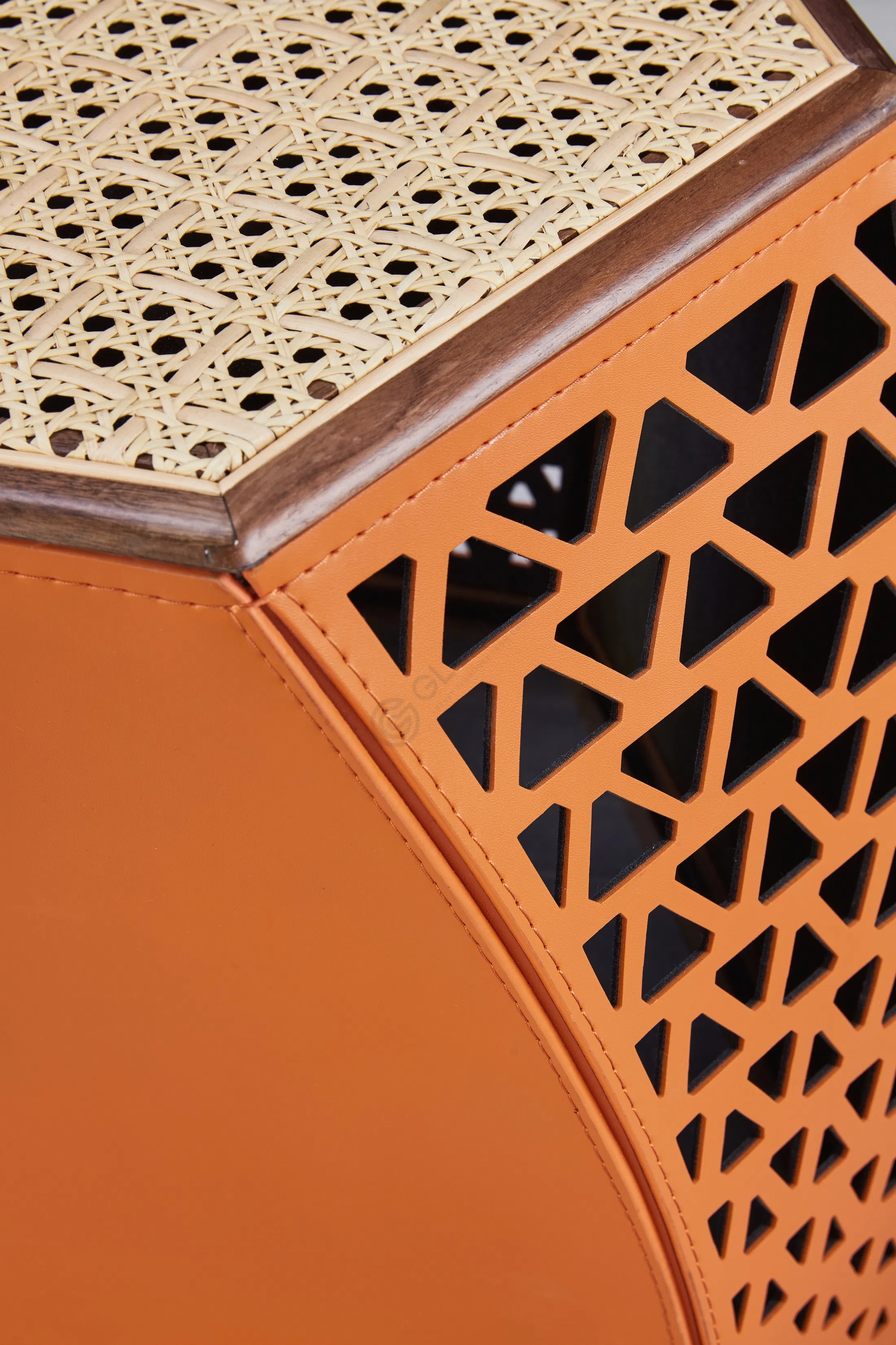 Stool POLTRONA FRAU Hudson