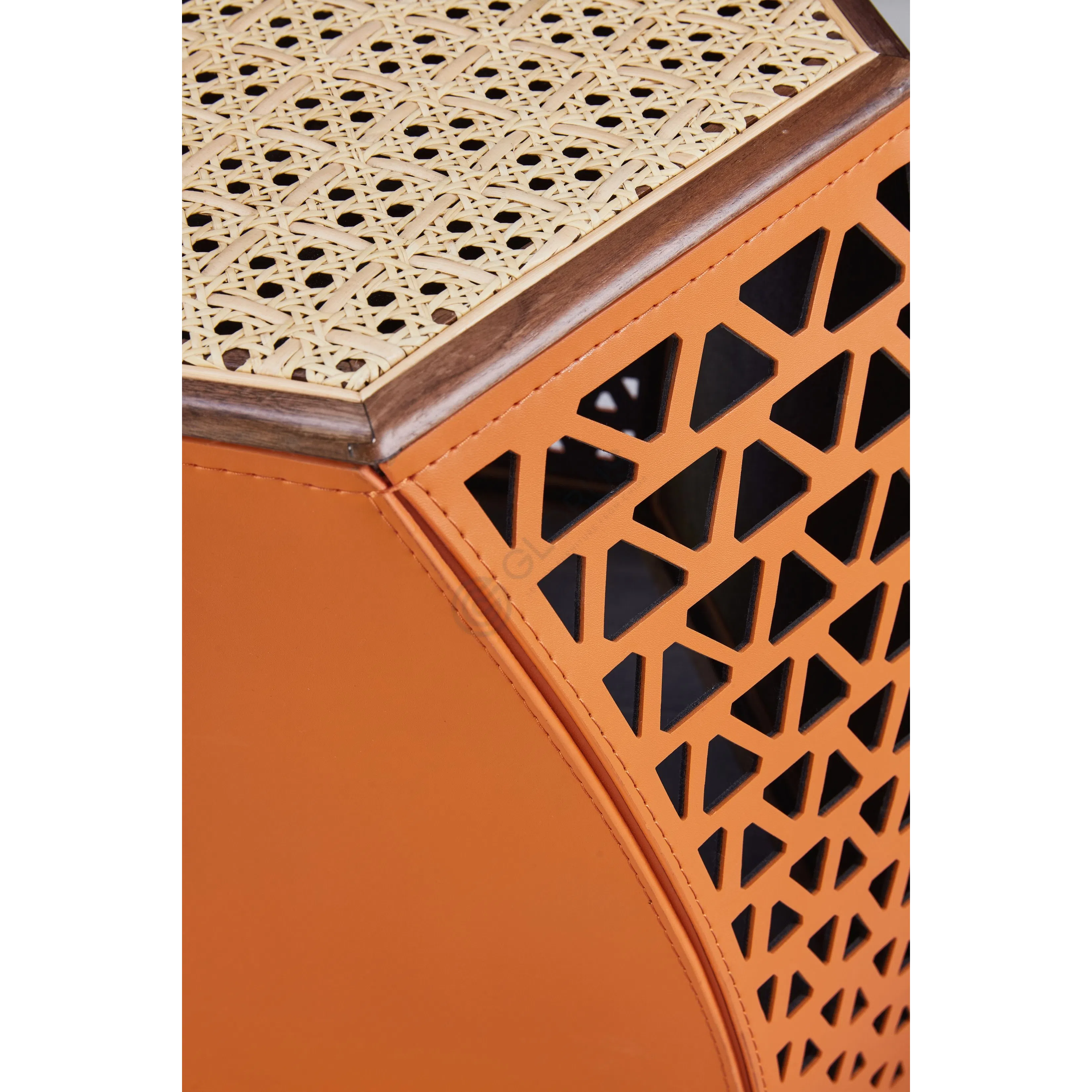 Табурет POLTRONA FRAU Hudson