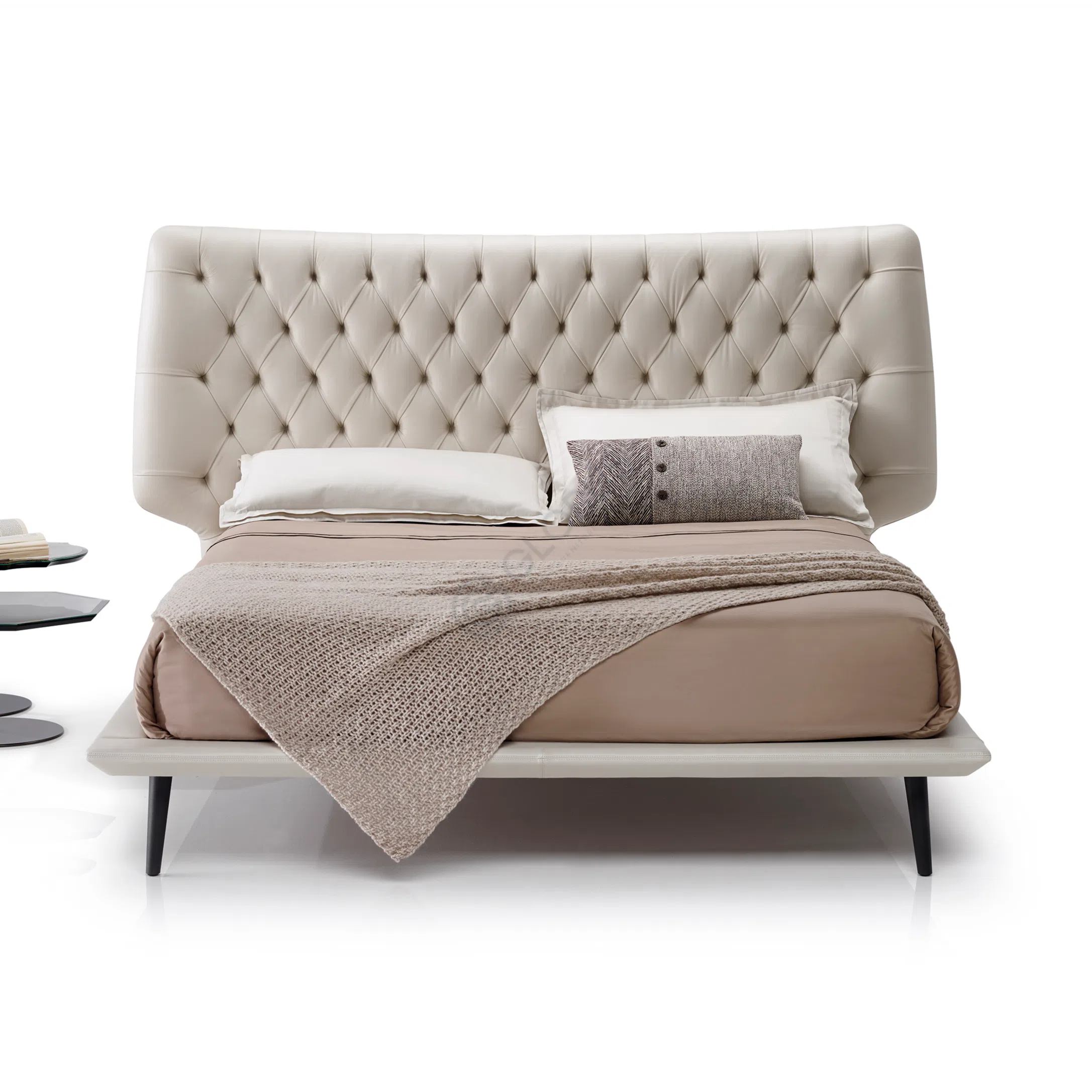 Кровать NATUZZI ITALIA Dolchevita