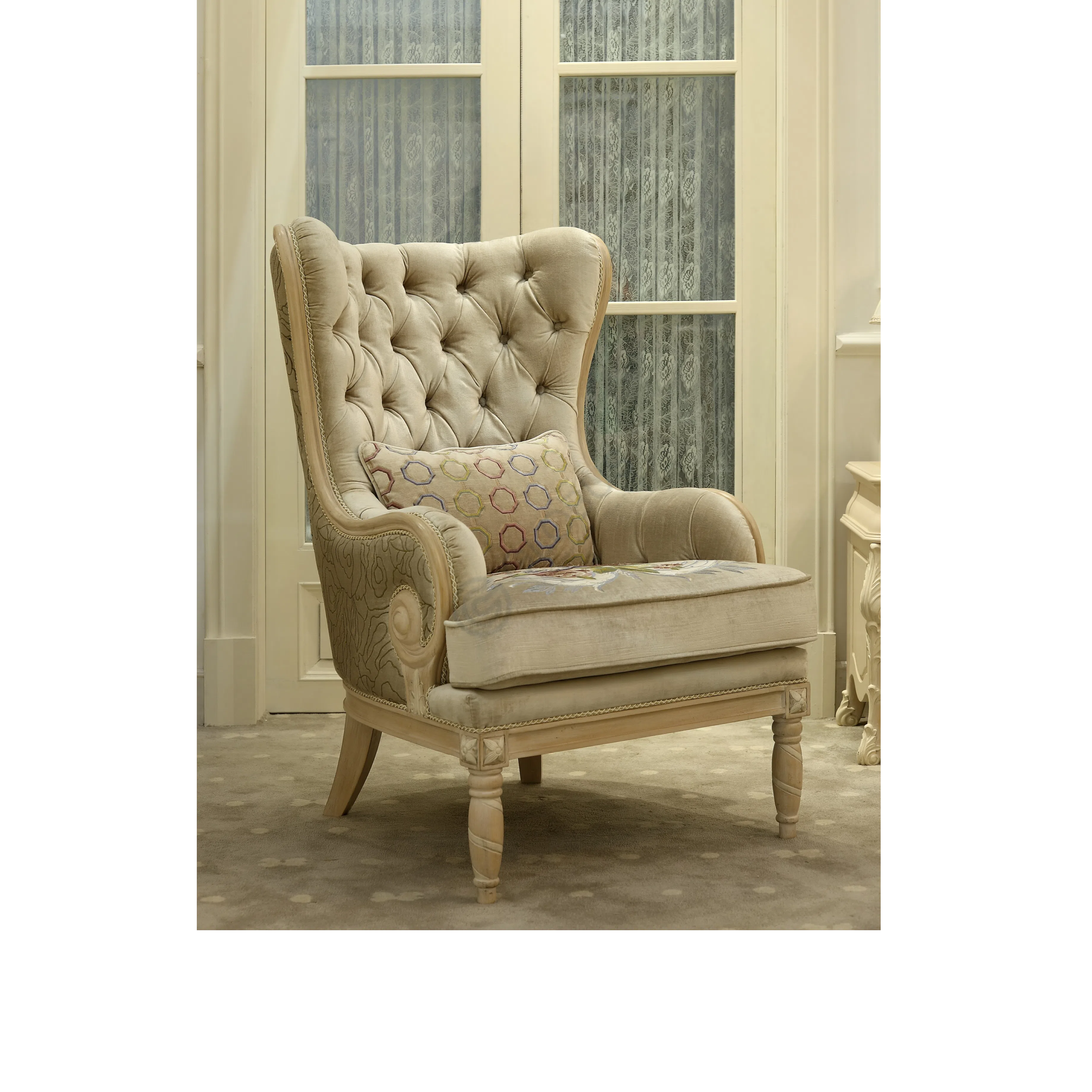 Armchair Hirana