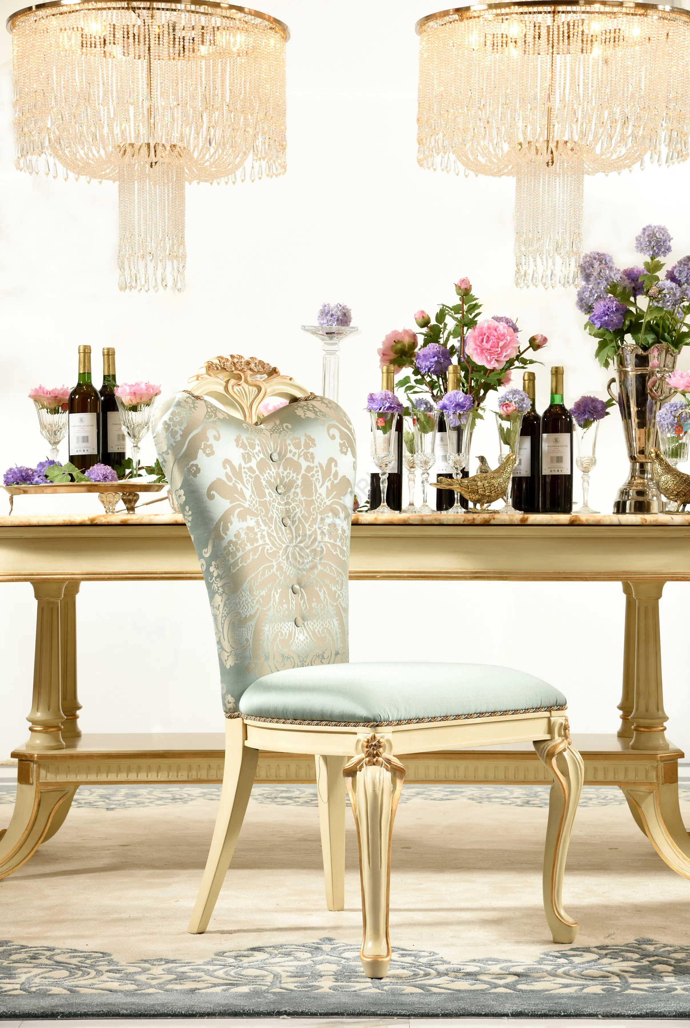 Dining chair Sanctifico