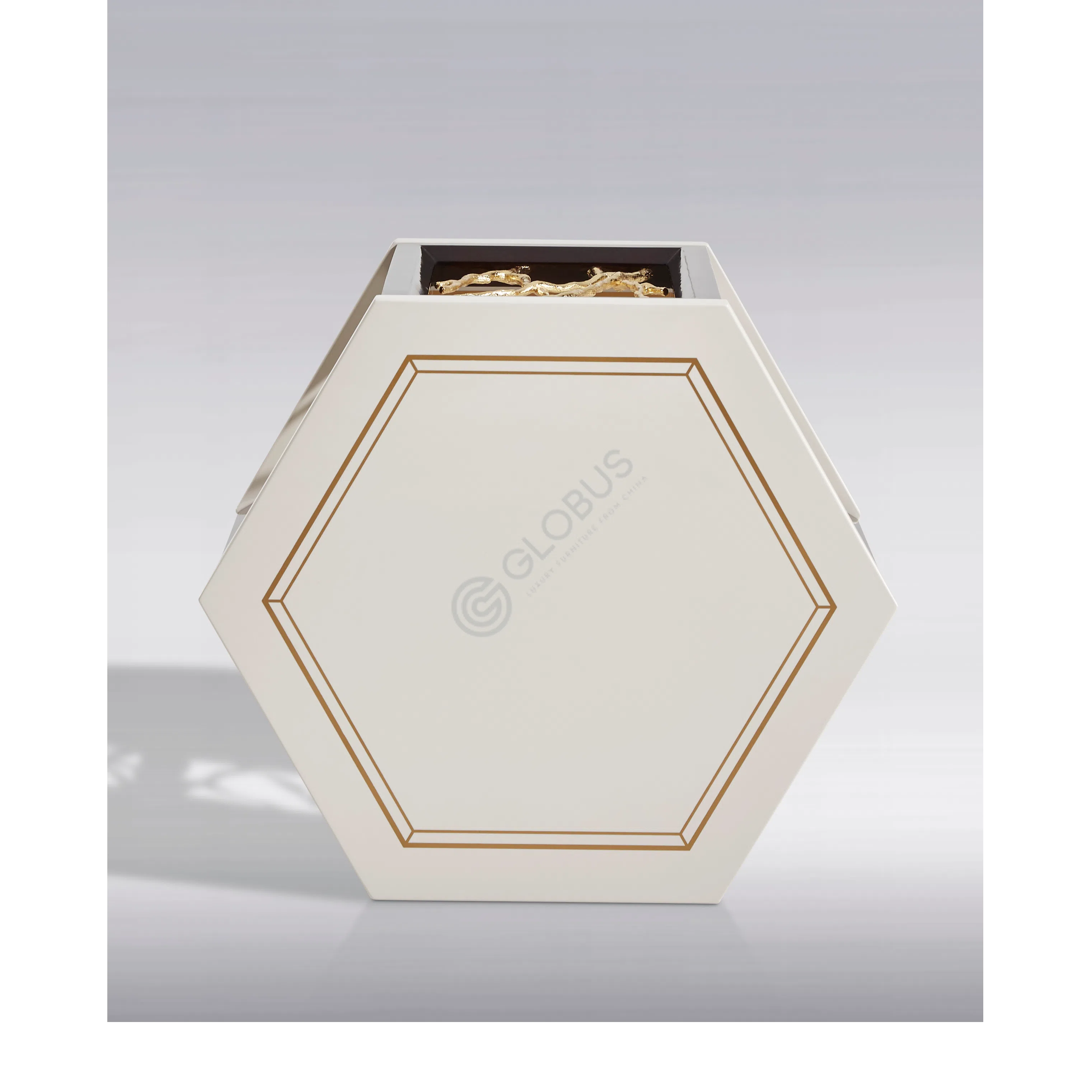 Угловой столик Philomenus