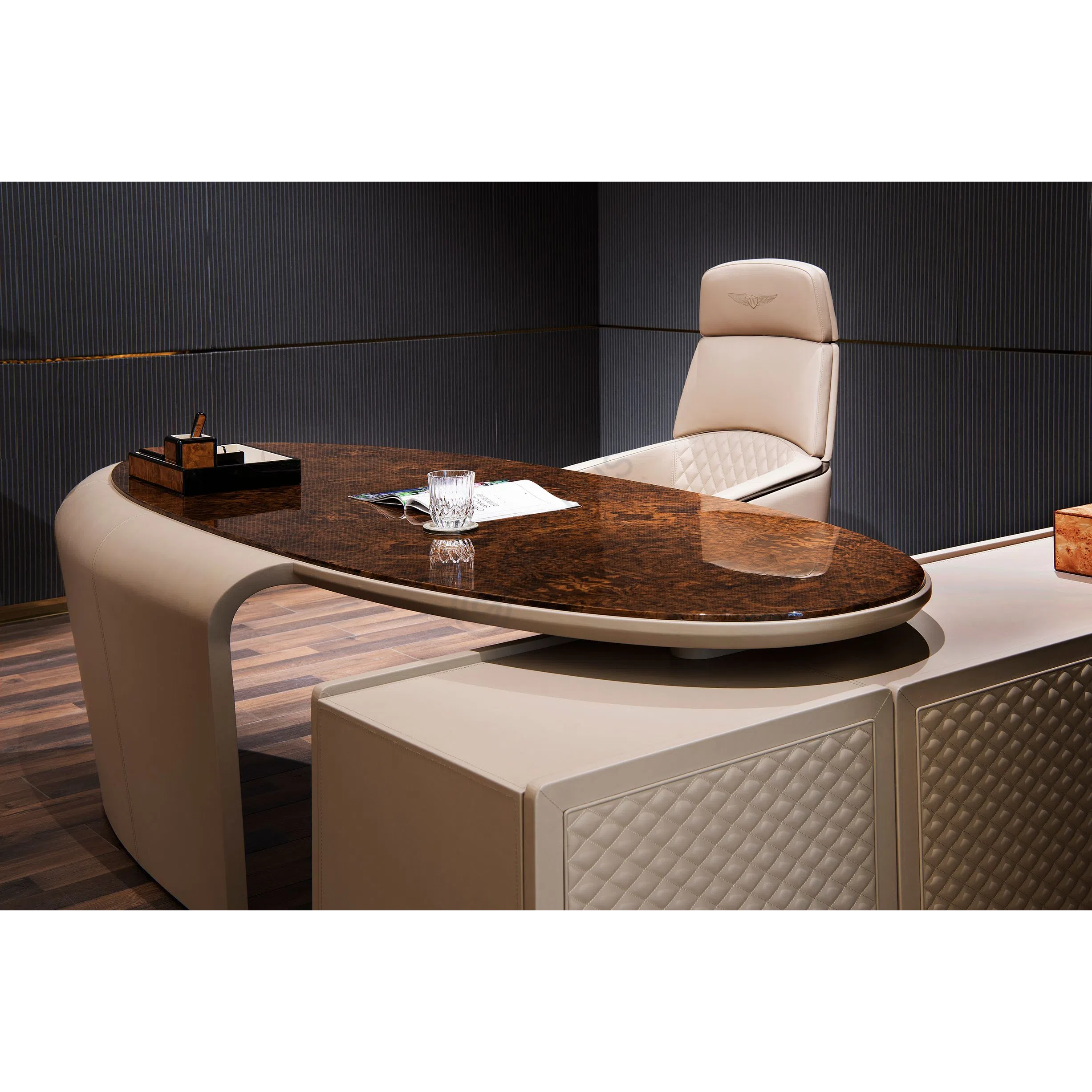 Desk BENTLEY President