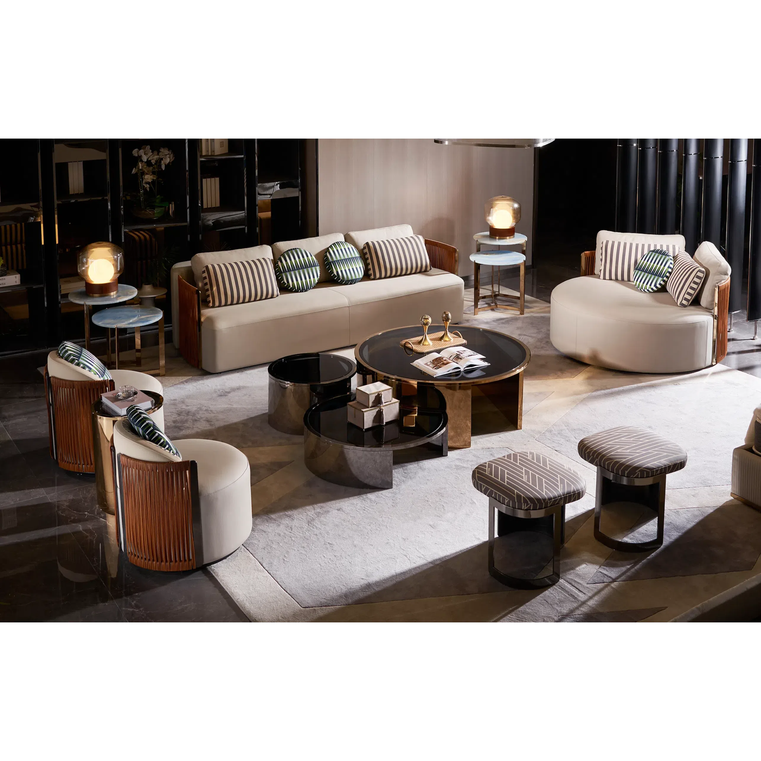 Диван FENDI Thea