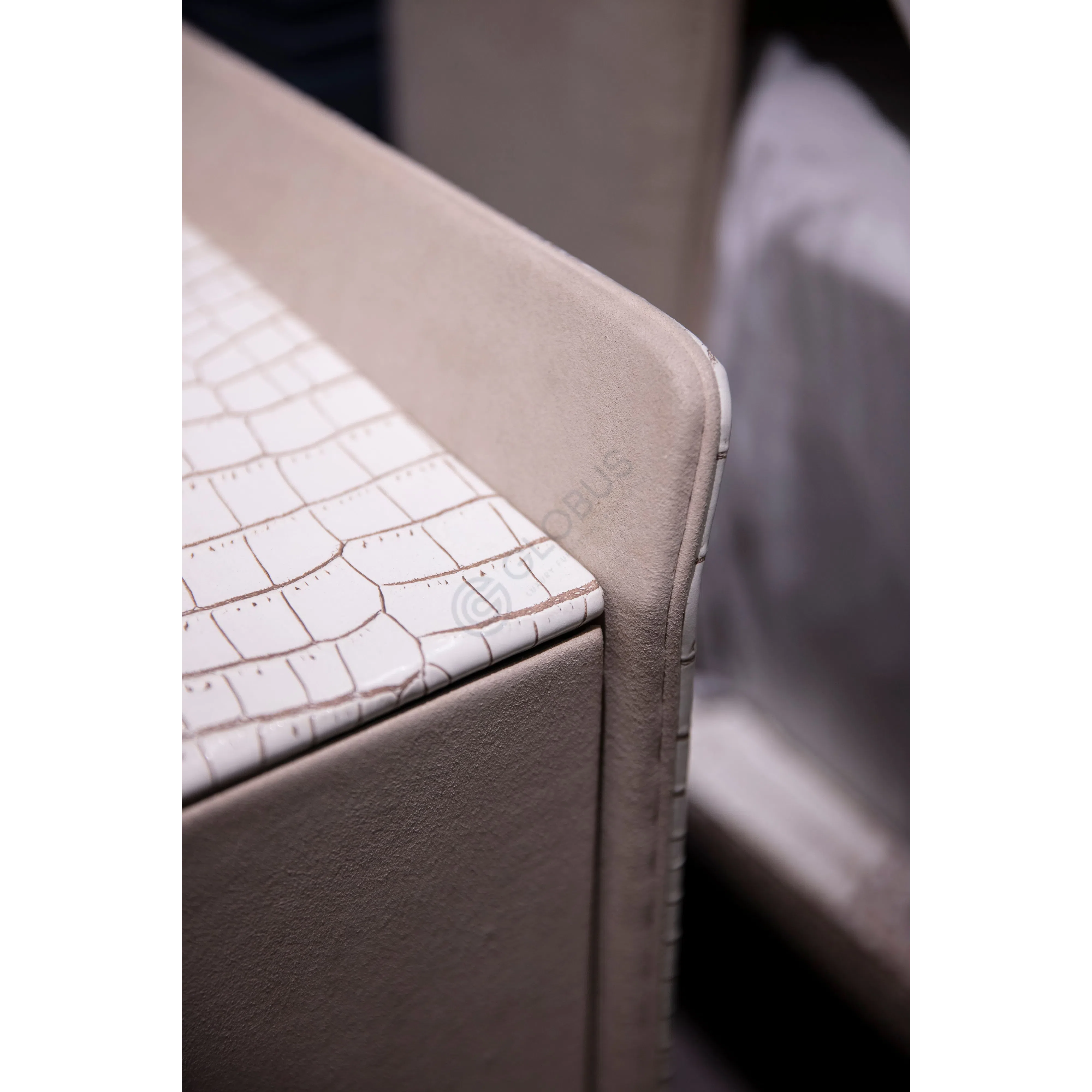 Bedside table Kalindi