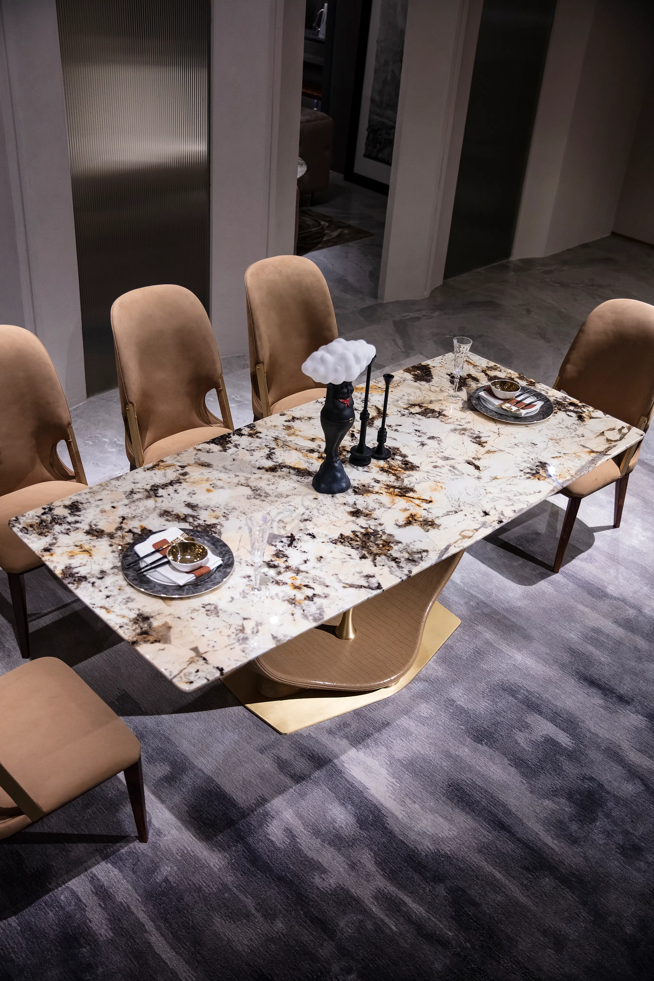 Dining table Parva