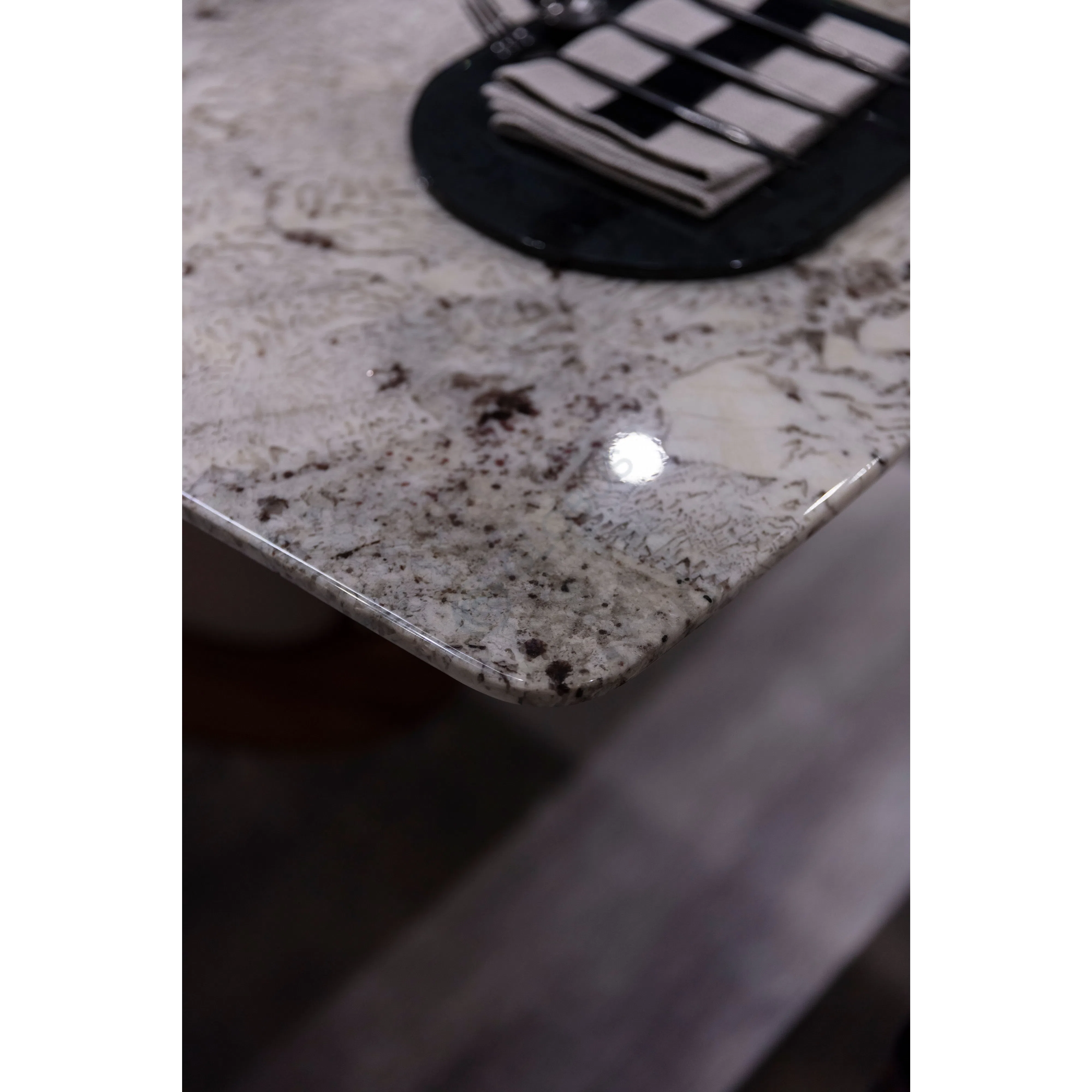 Dining table Marcelo