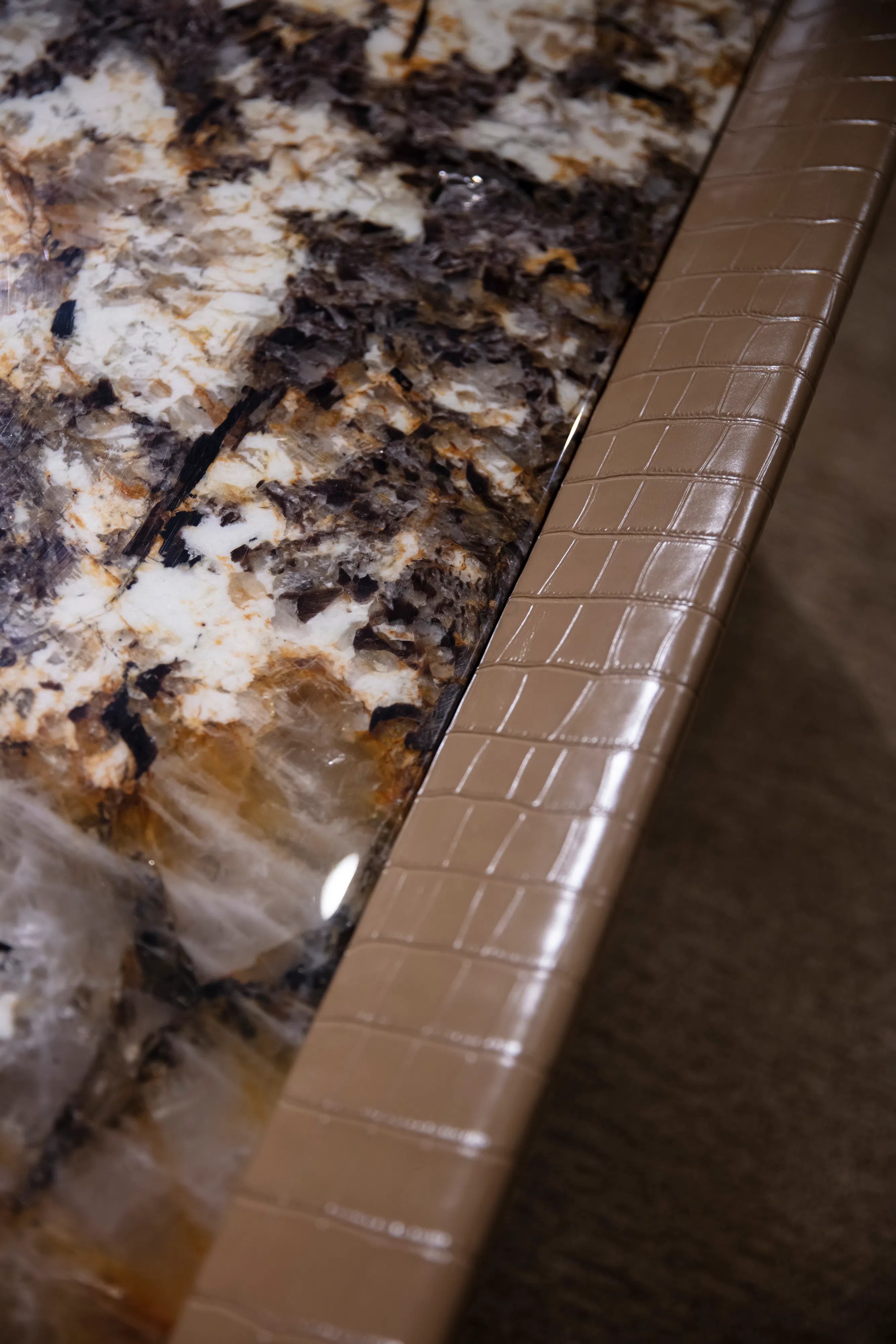 Coffee table Bucanica