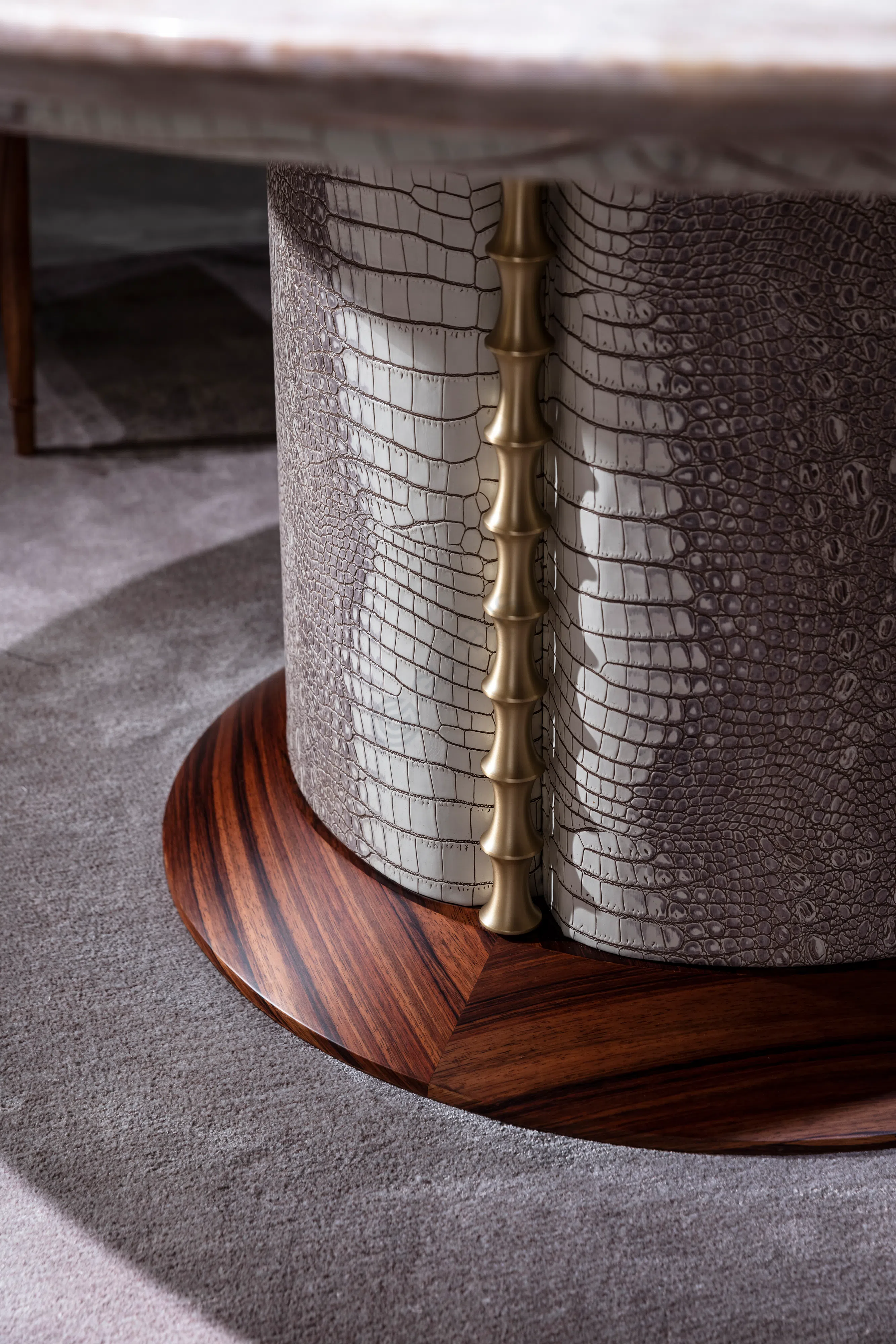 Dining table Etterno