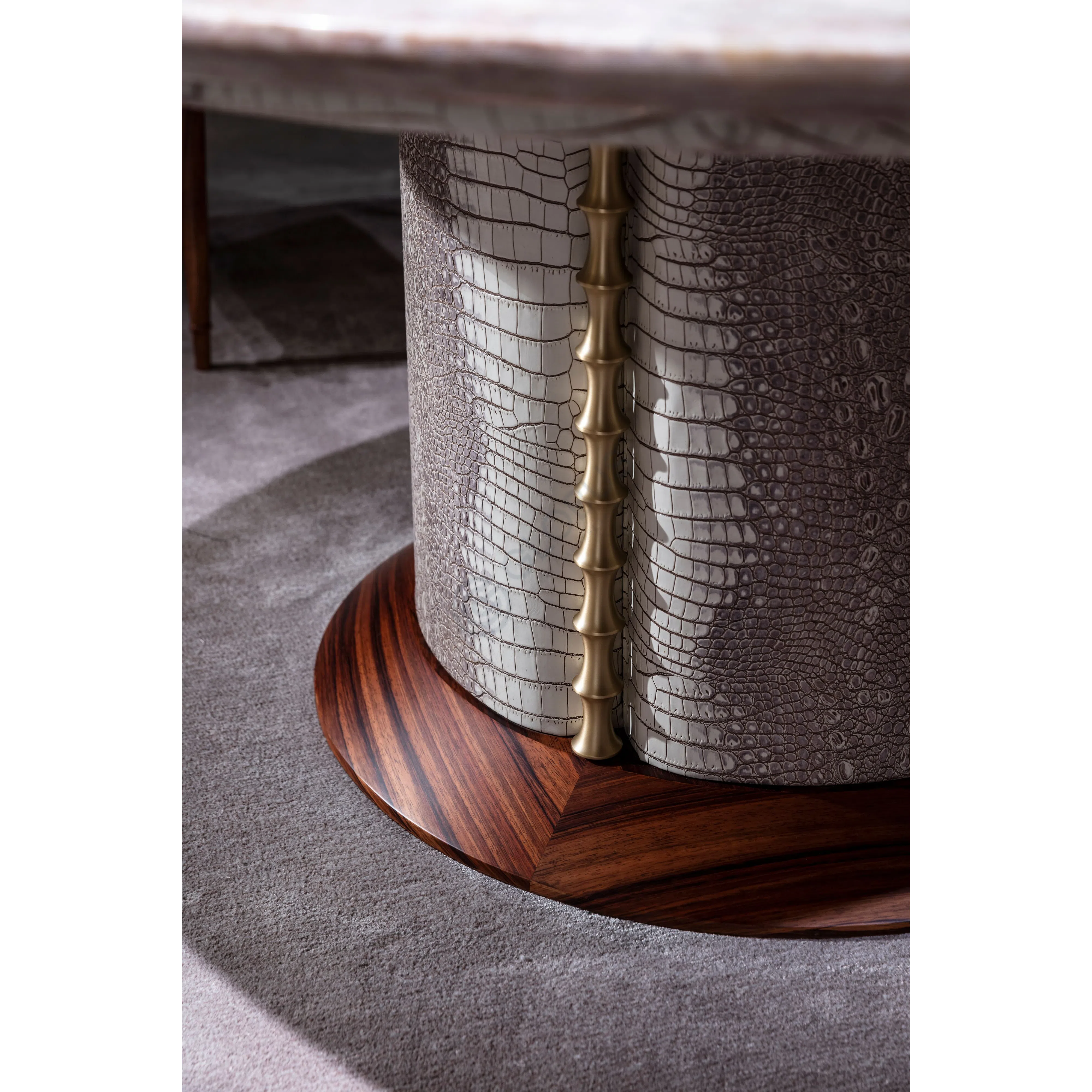 Dining table Etterno