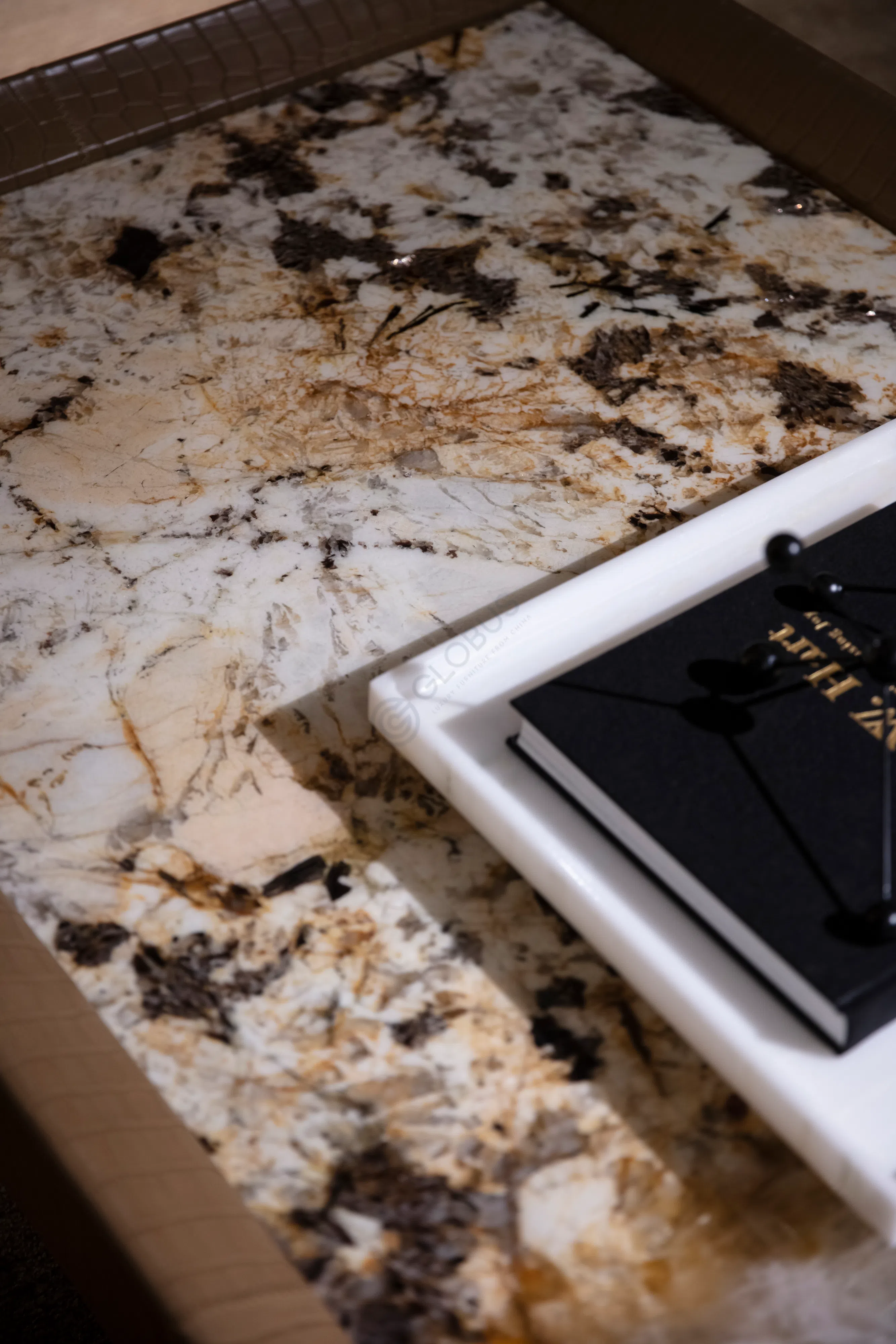 Coffee table Bucanica