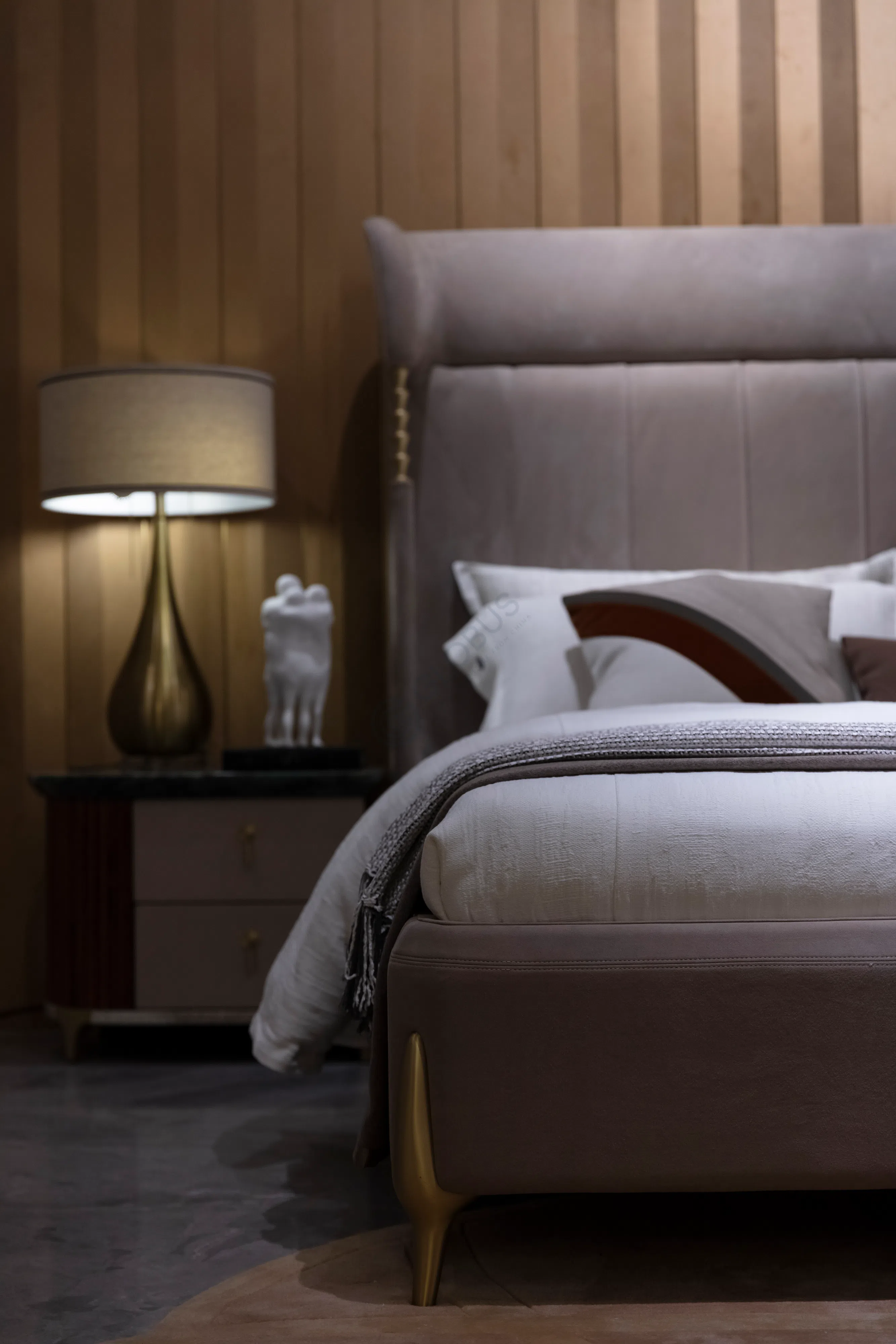 Bedside table Orbiculum