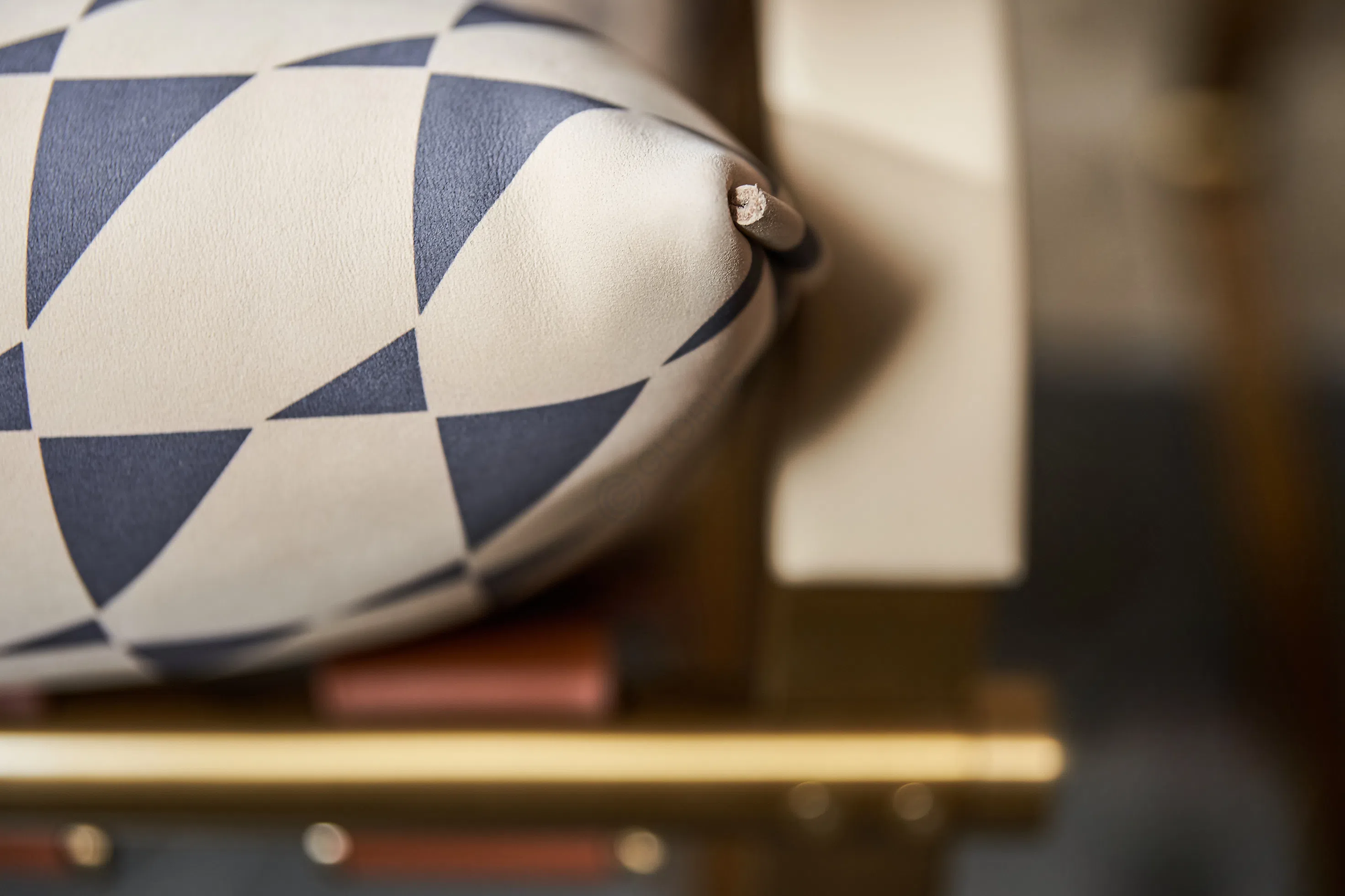 Armchair HESSENTIA Pauline