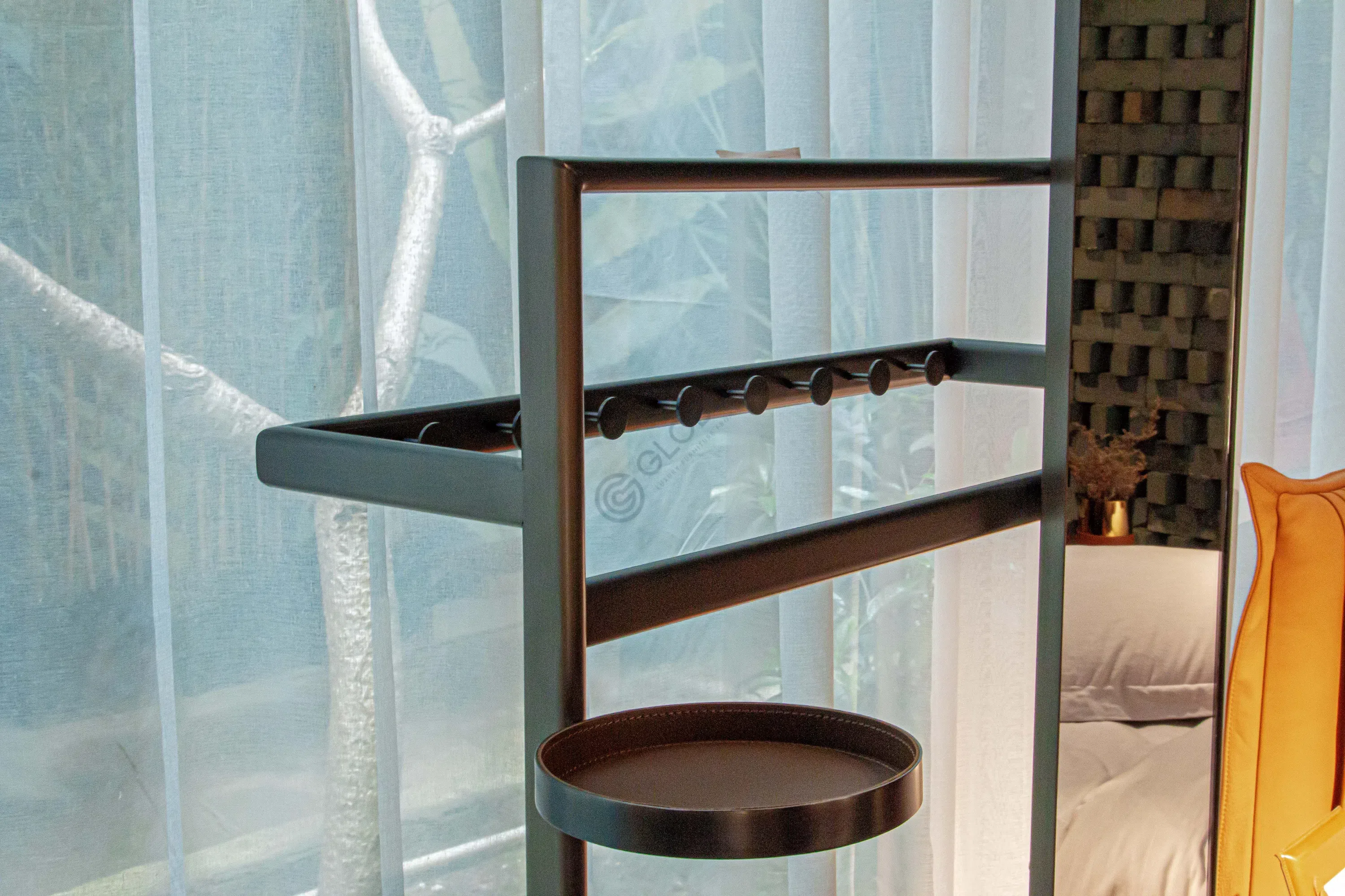 Hanger ROLF BENZ 907