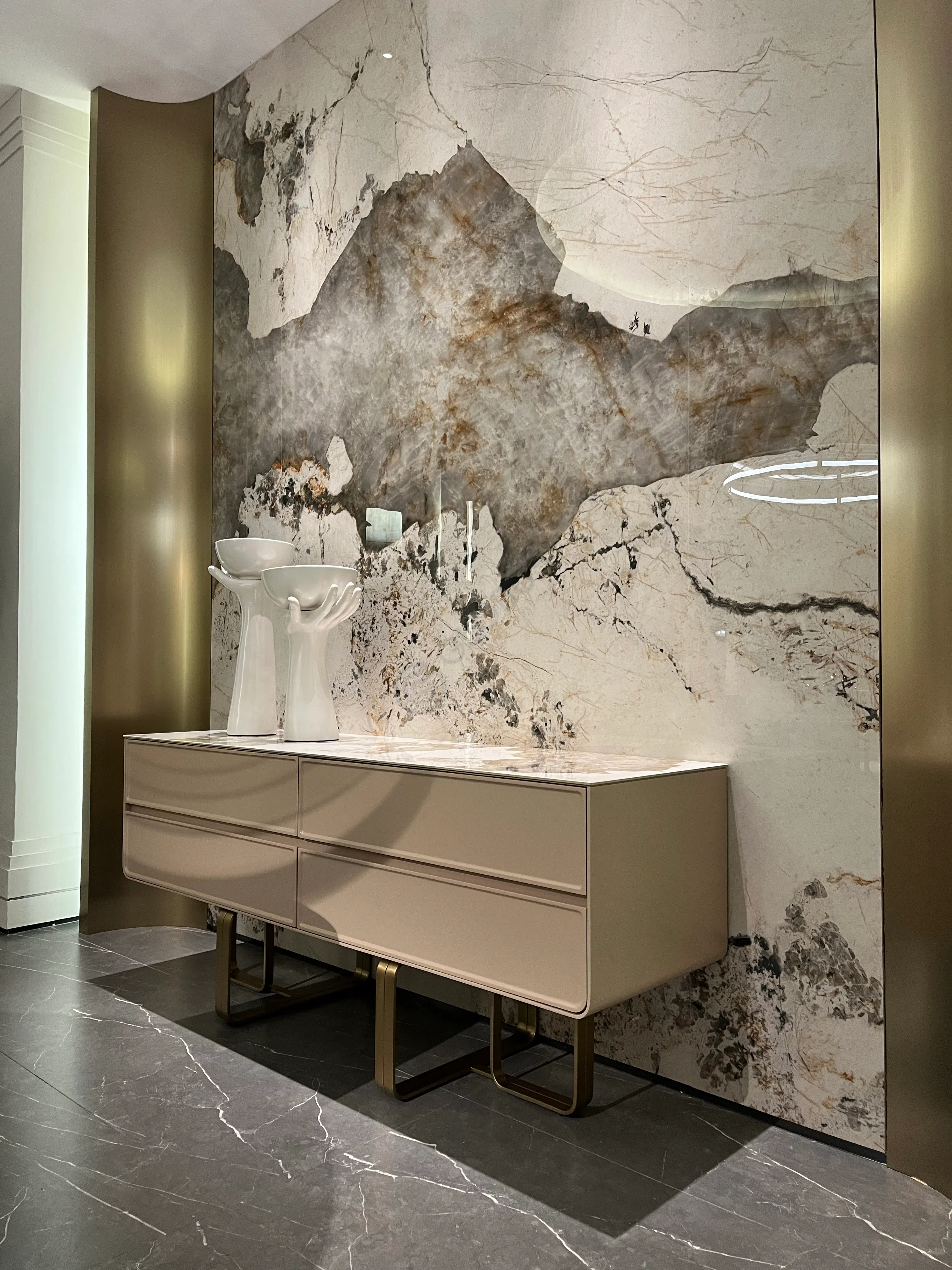 Sideboard HESSENTIA Nova