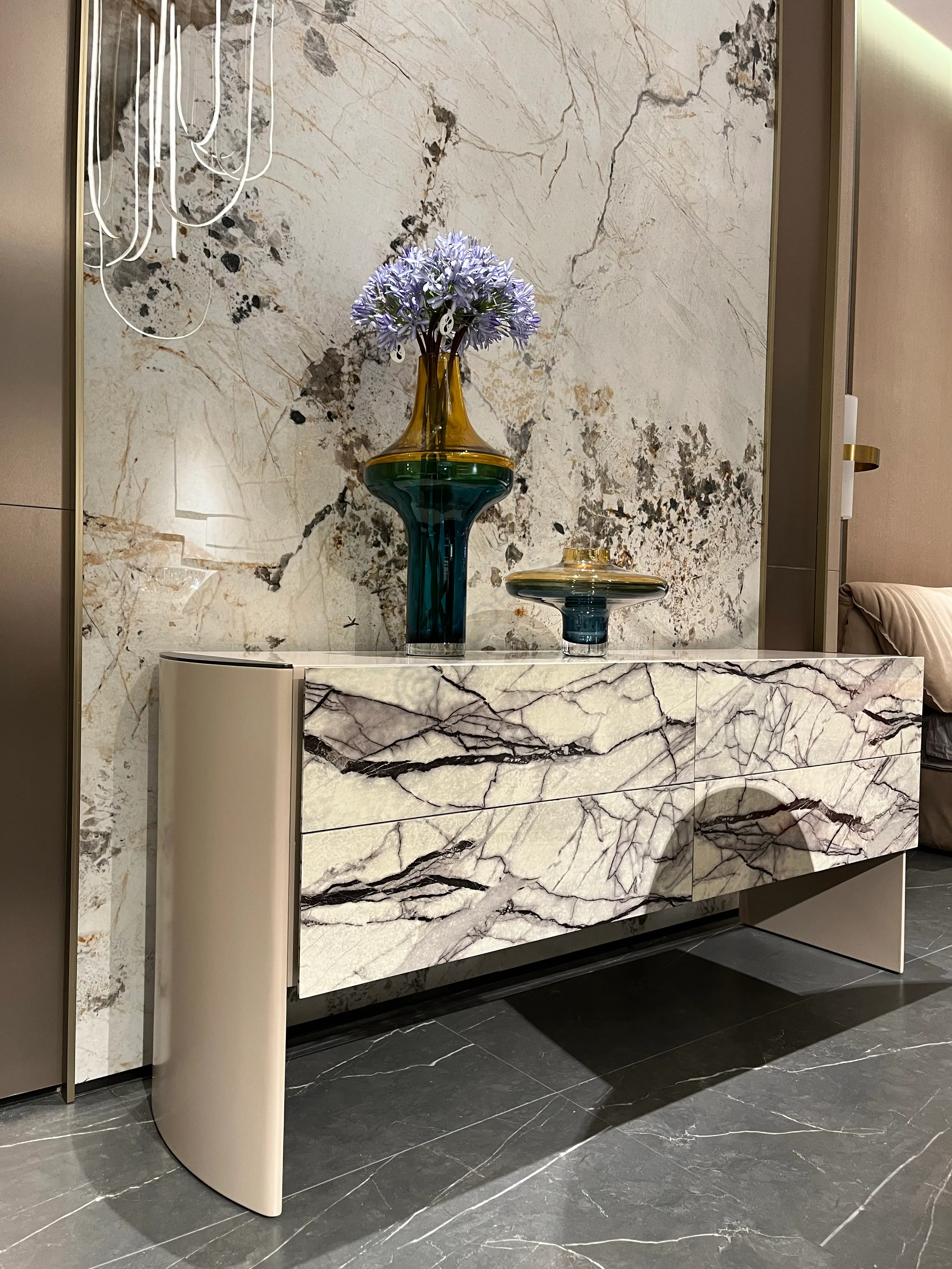 Sideboard HESSENTIA Linfa