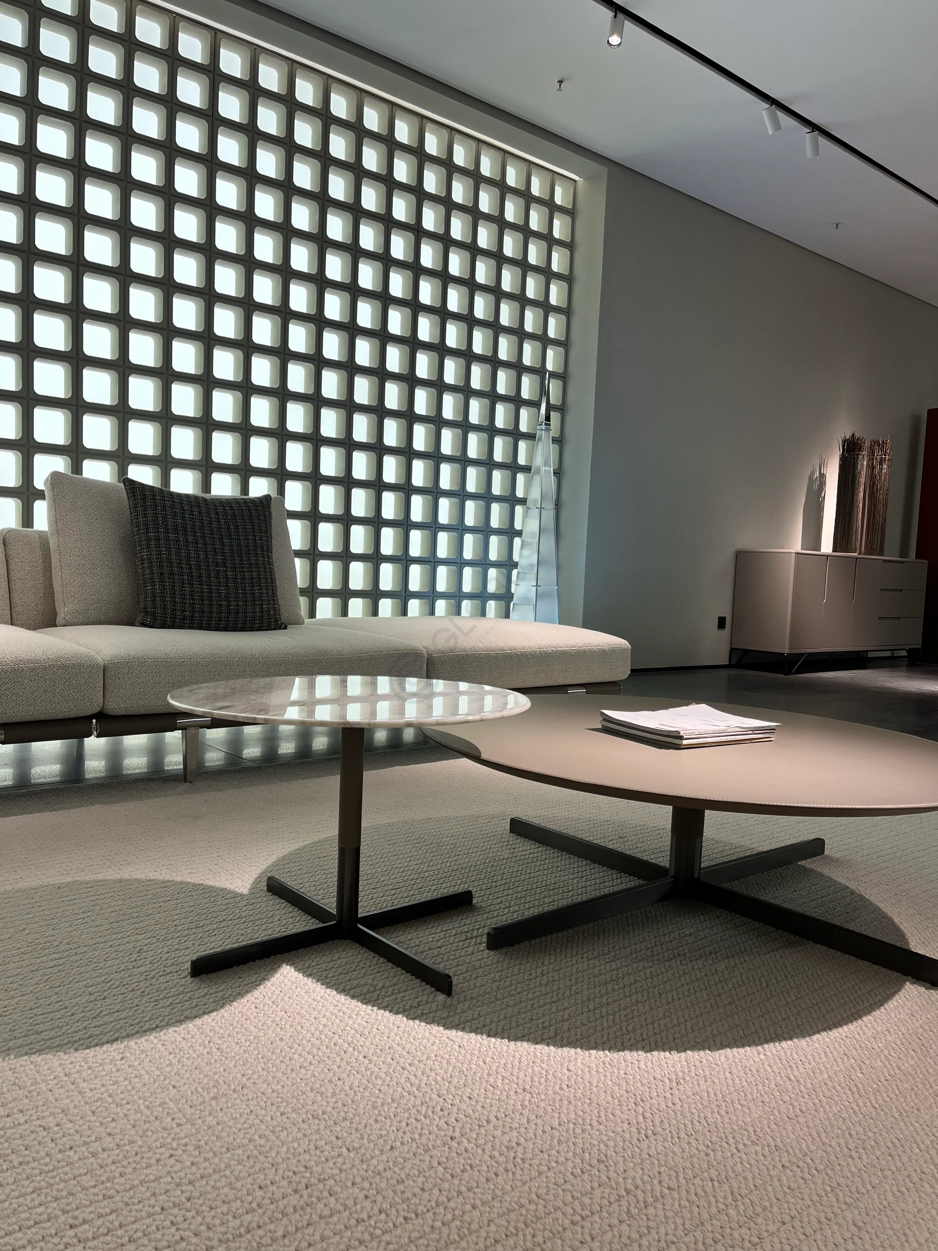 Coffee table POLTRONA FRAU Bob