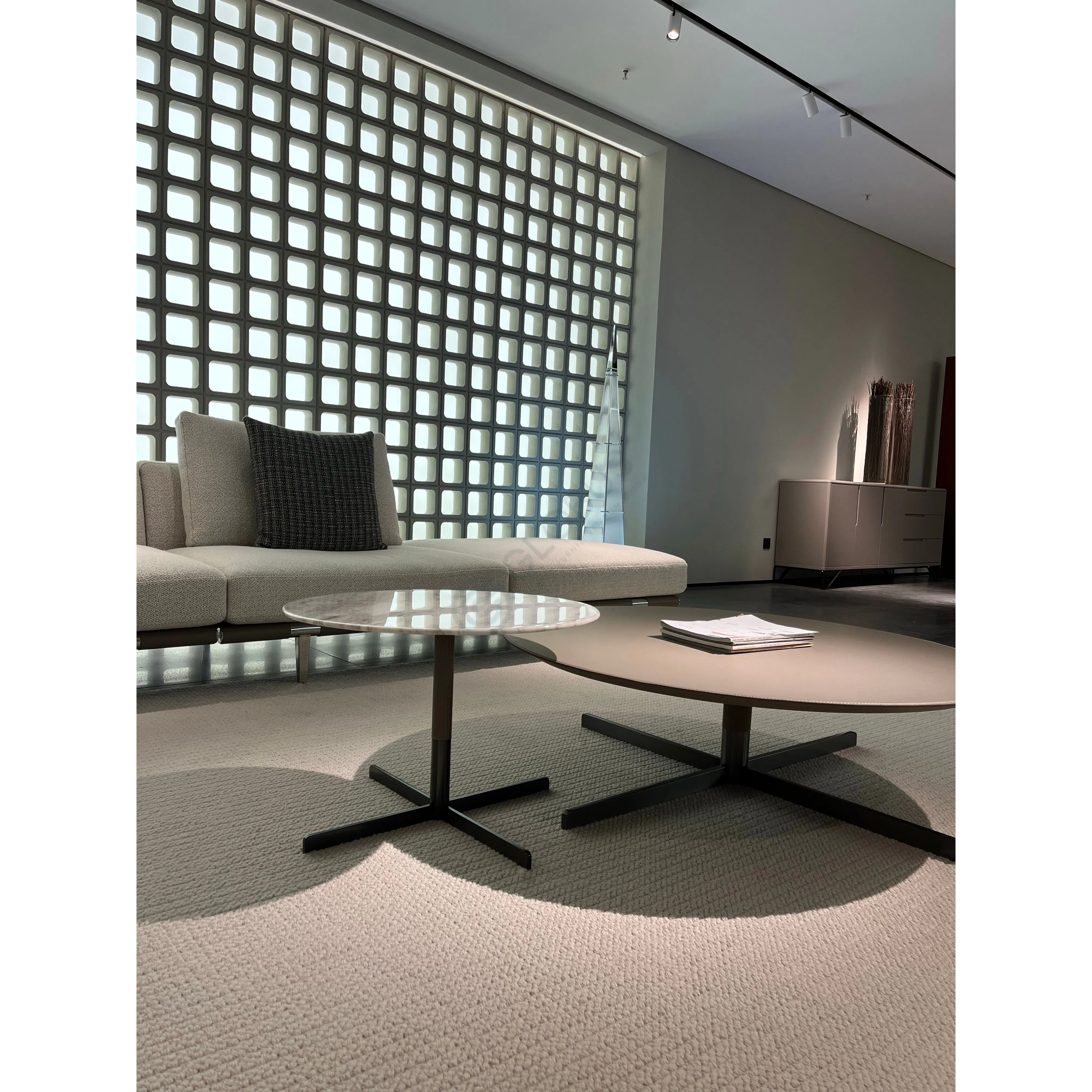 Журнальный столик POLTRONA FRAU Bob