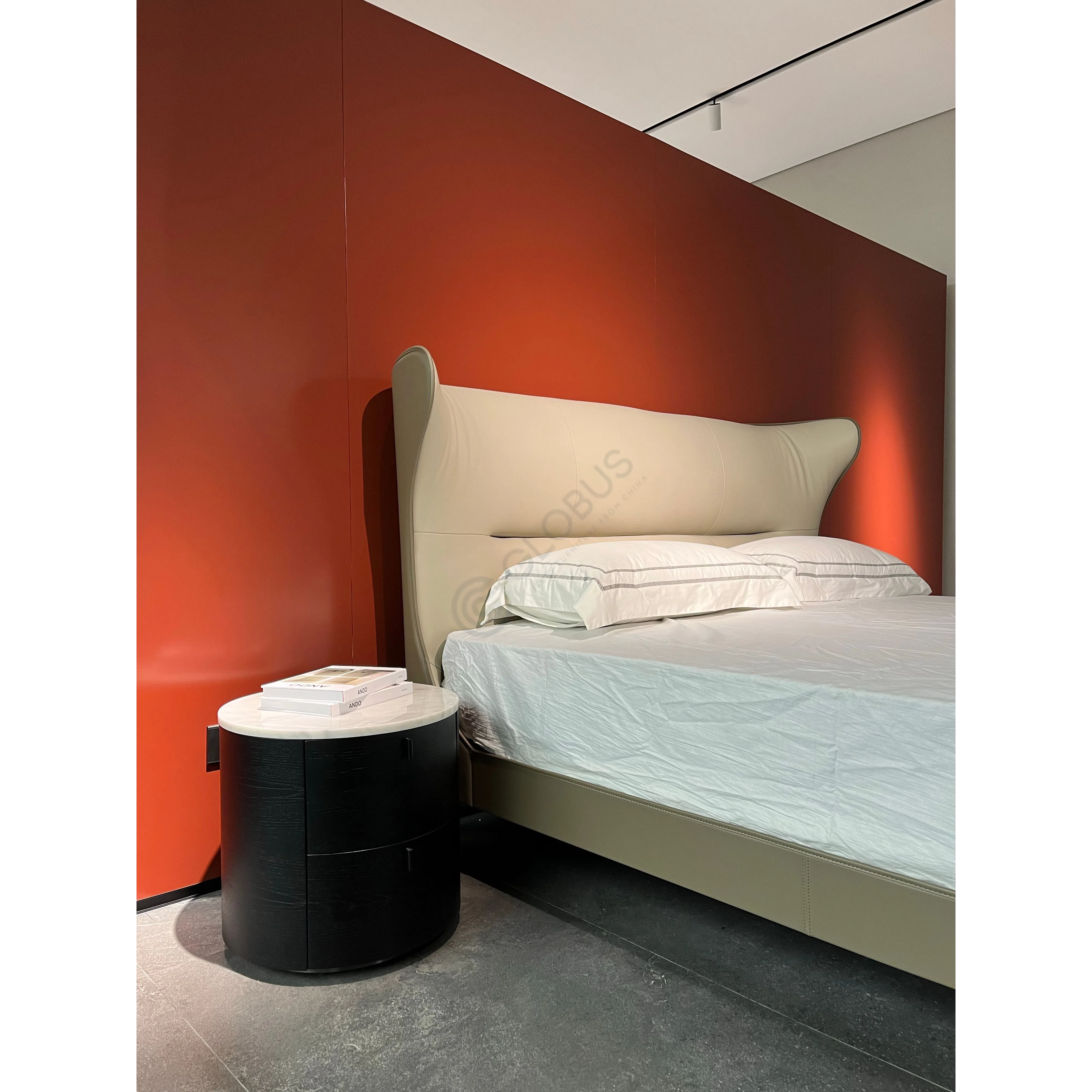 Bed POLTRONA FRAU Mamy Blue