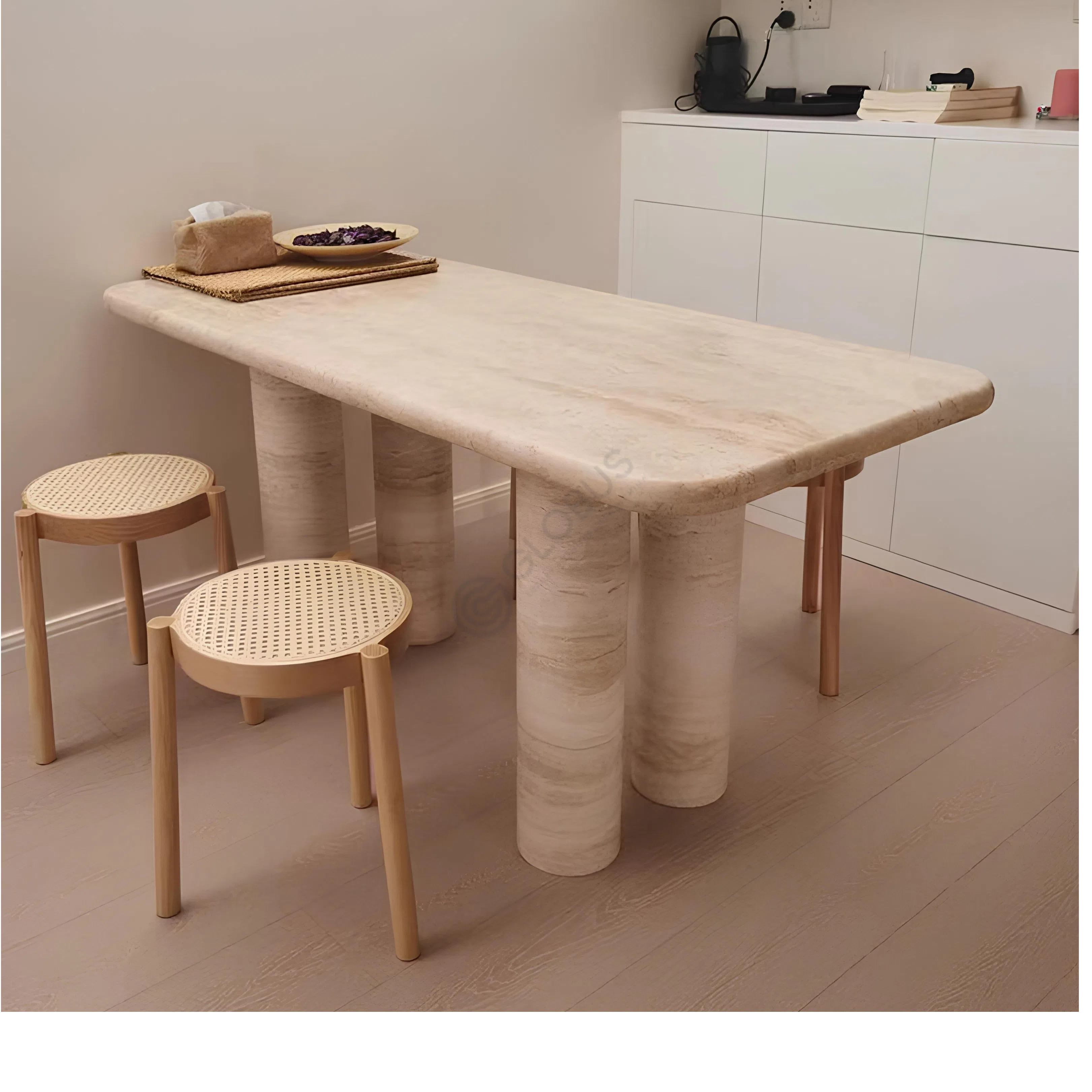 Обеденный стол Vantar