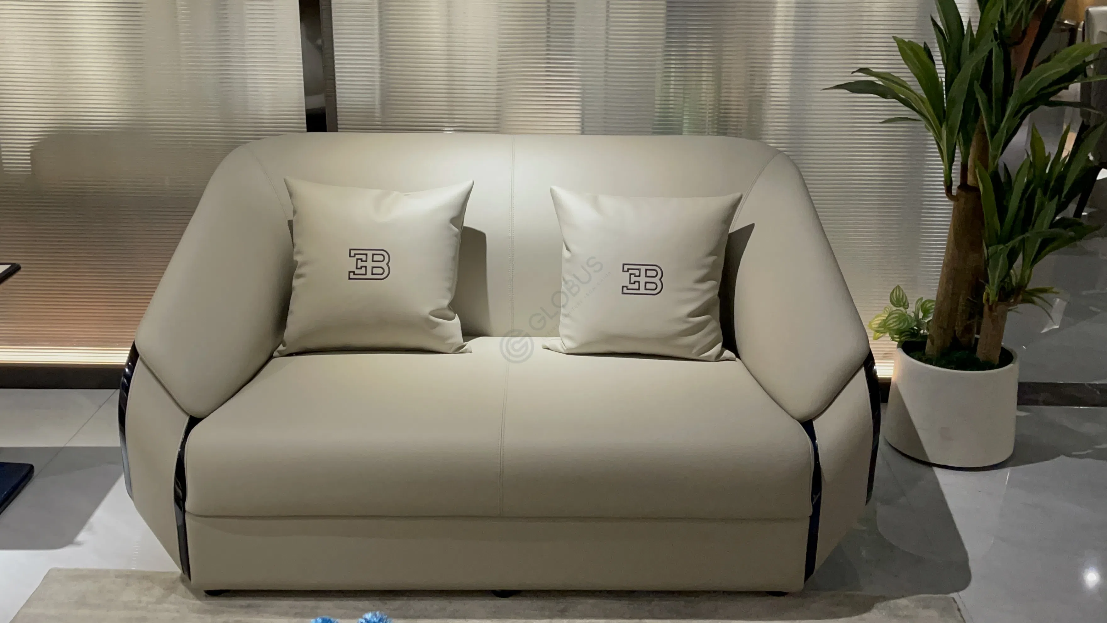 Sofa BUGATTI HOME Royale