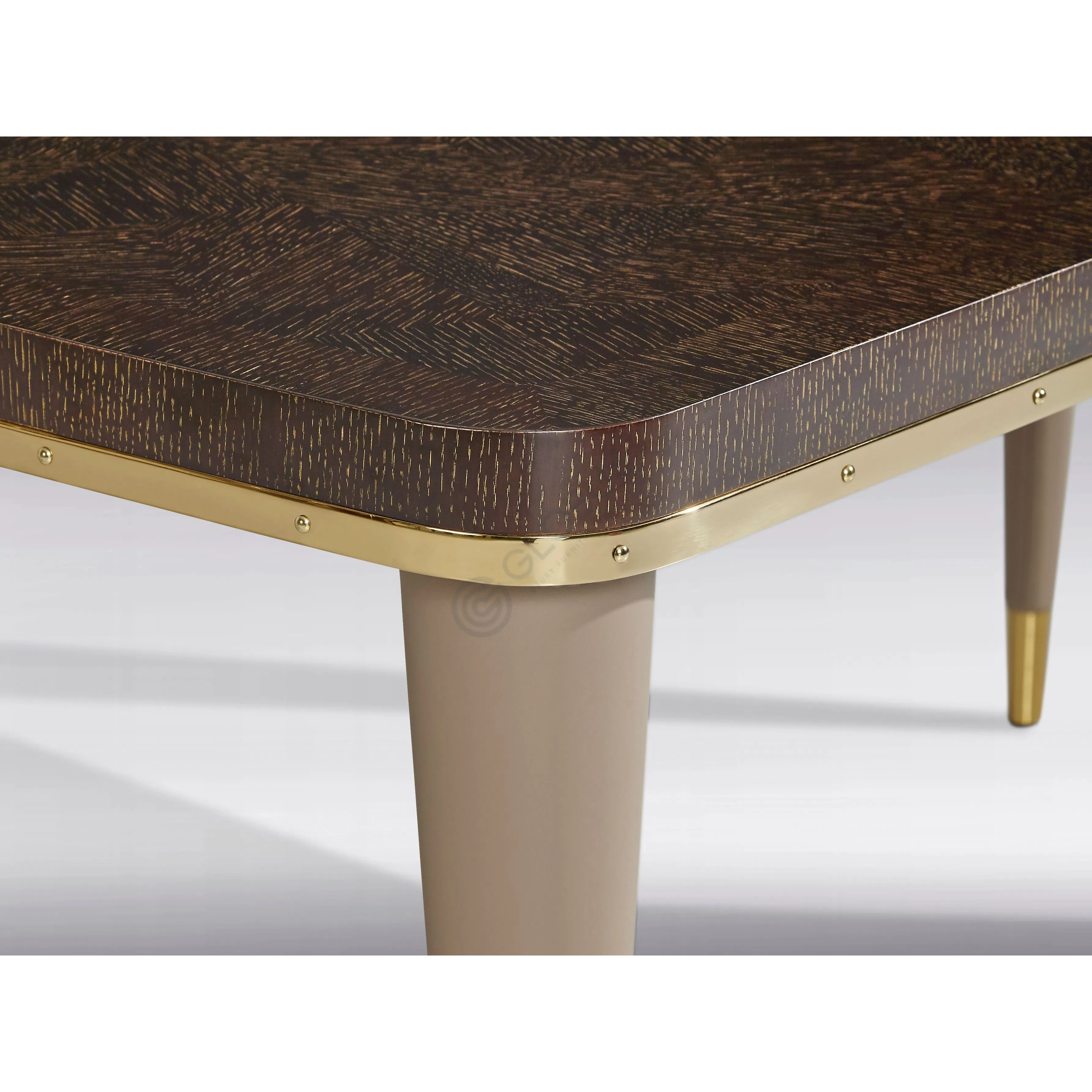 Dining table Reverberate