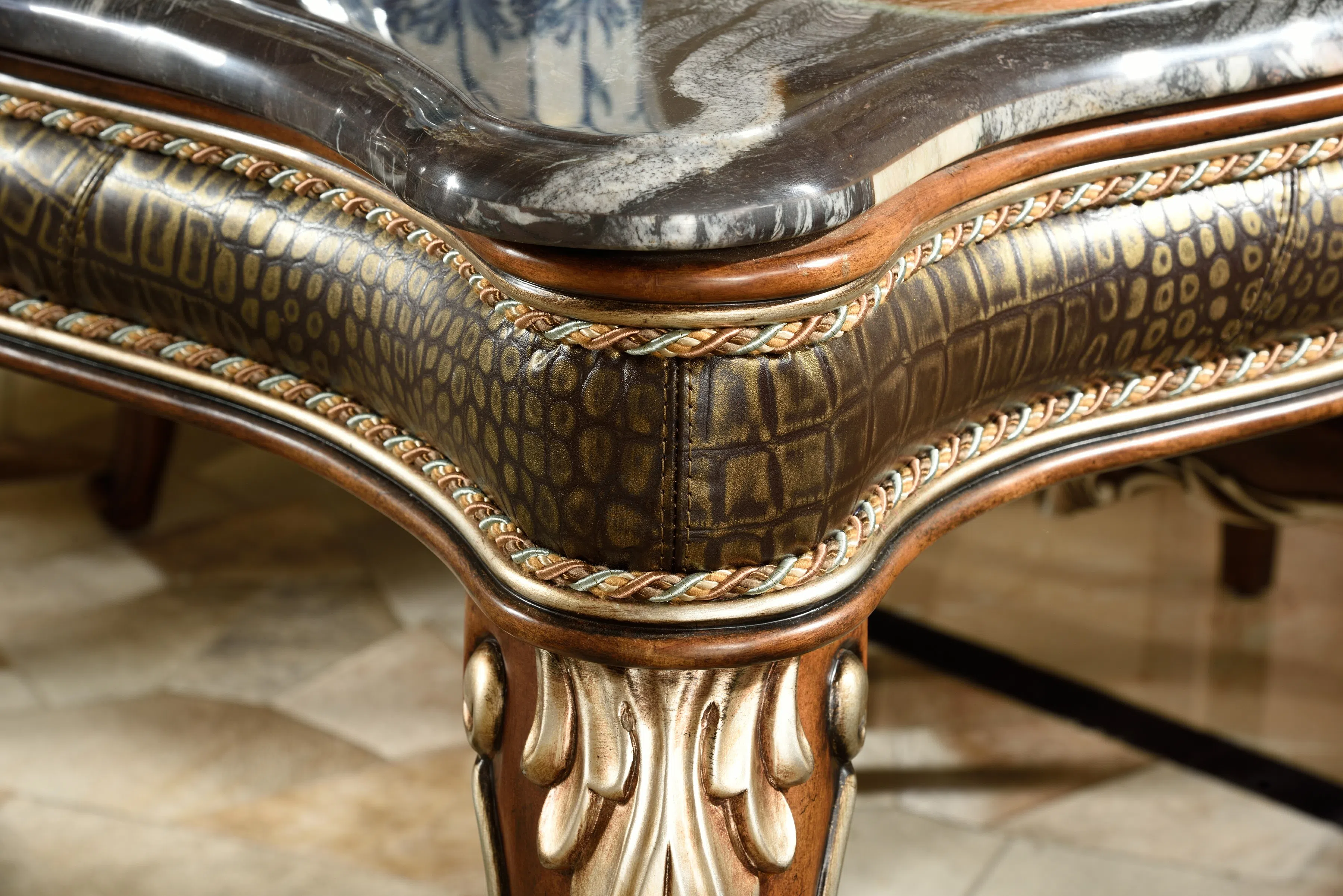 Dining table Herentia