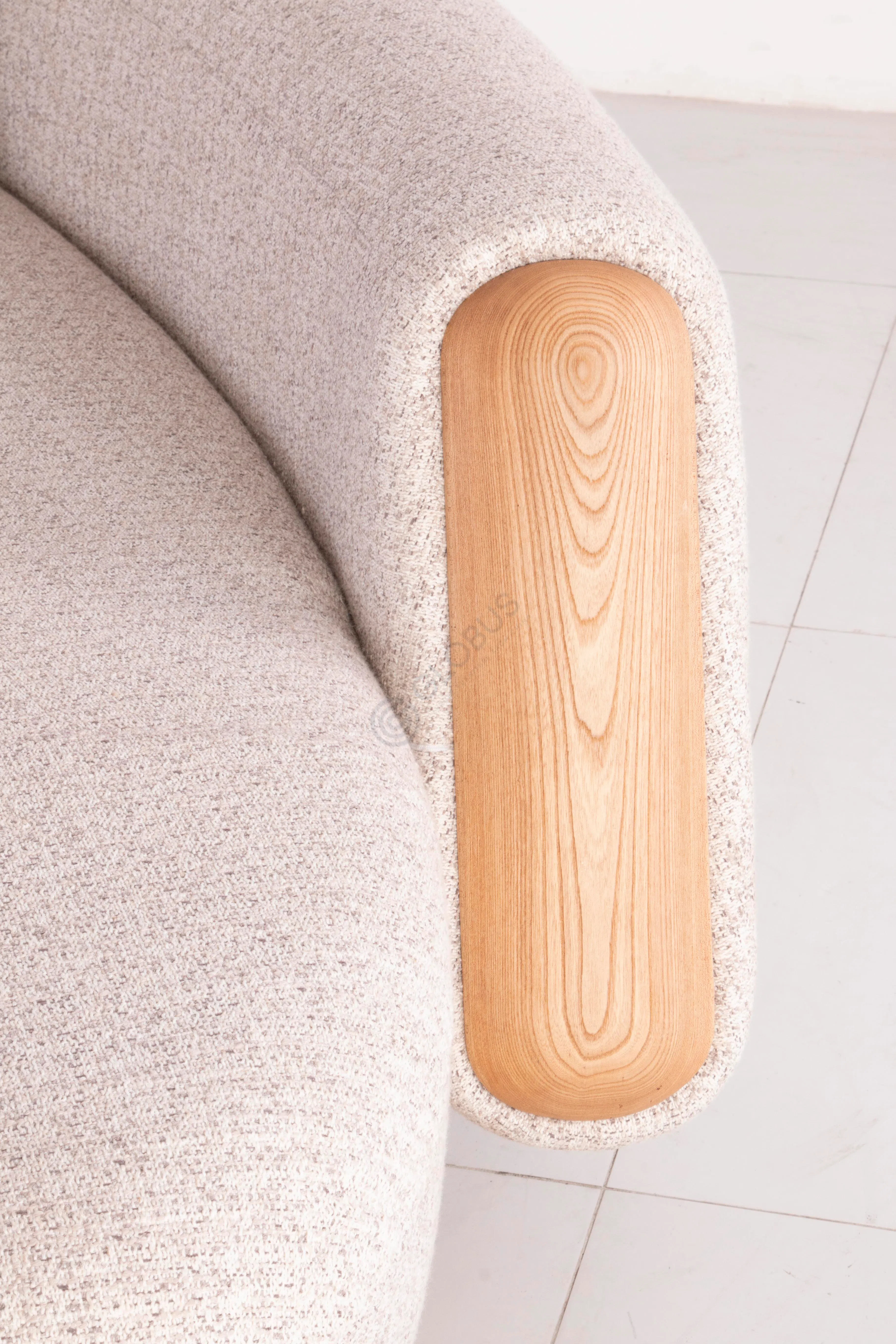 Couch ENNE Suspence B