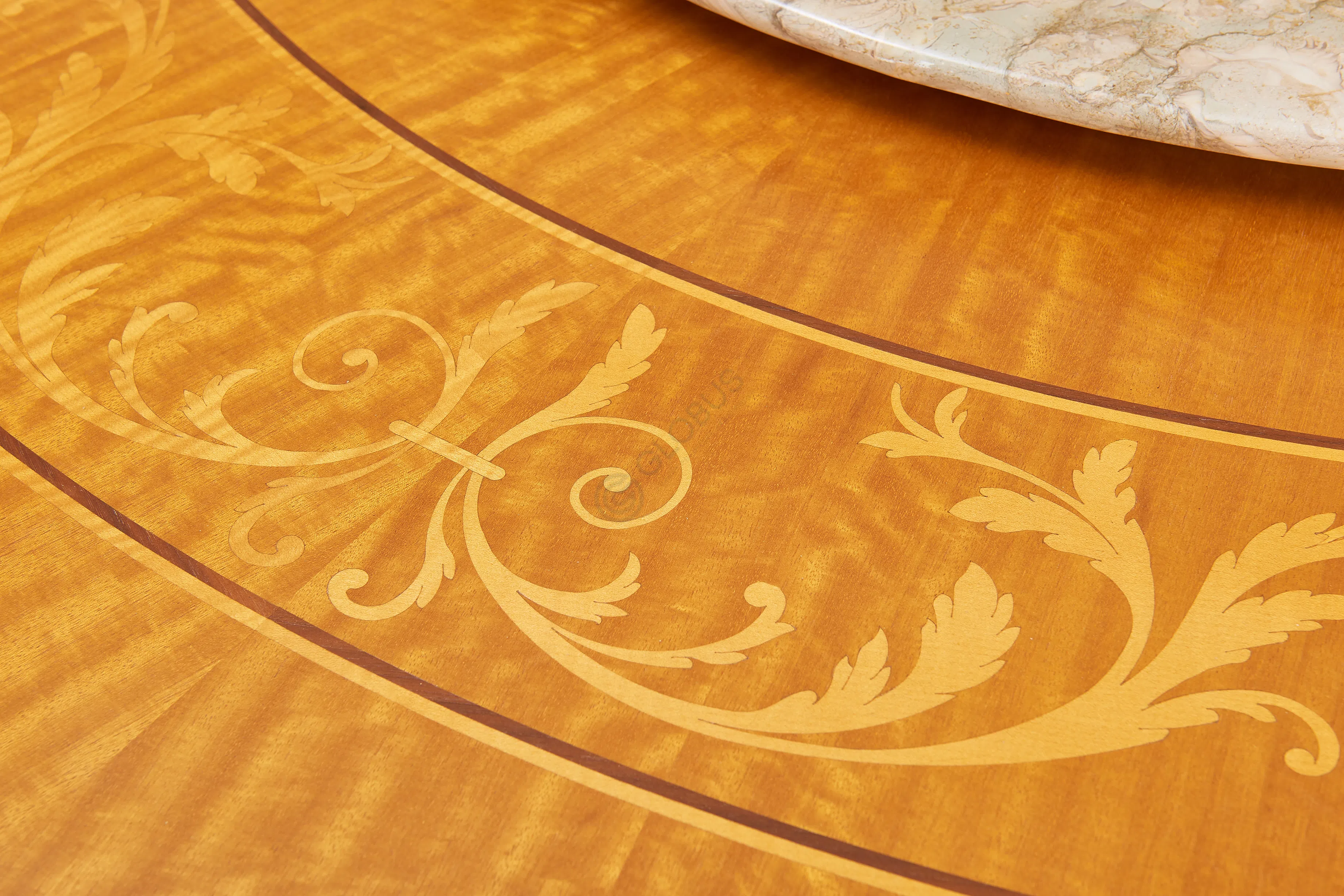 Dining table Xenobia