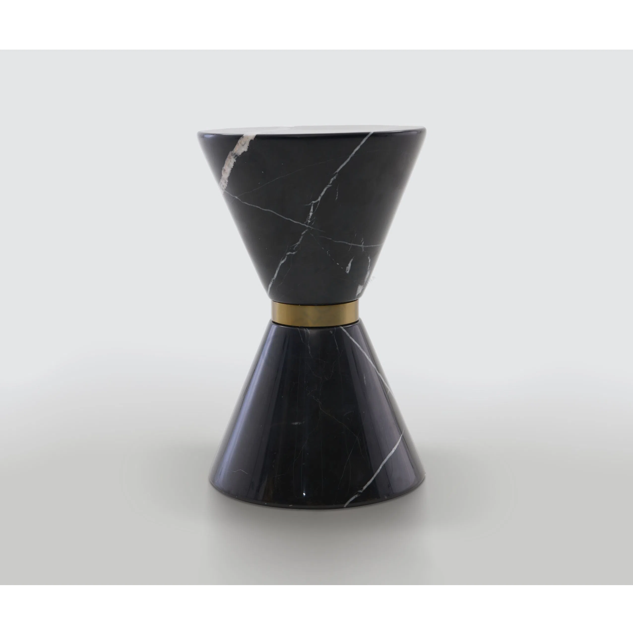 Угловой столик ESSENTIAL HOME Vinicius
