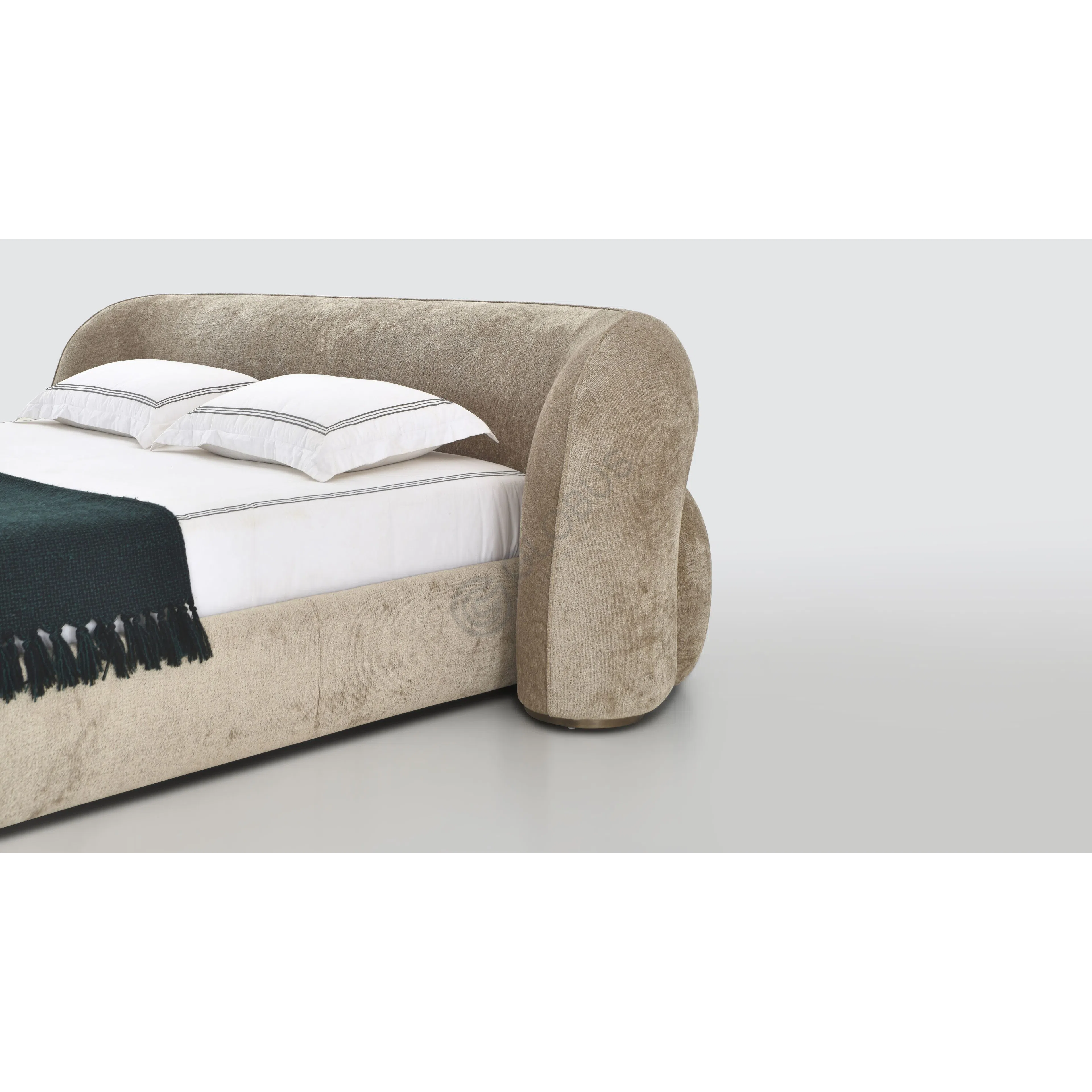 Bed DRAGA & AUREL Tito