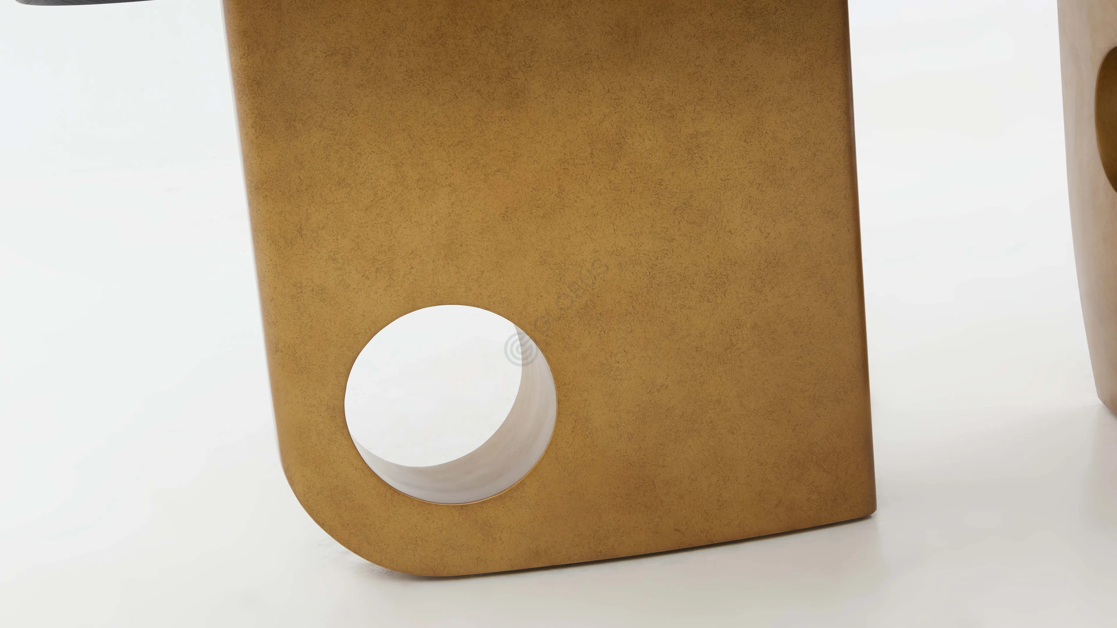 Tea table TOAD Menhir Monumental