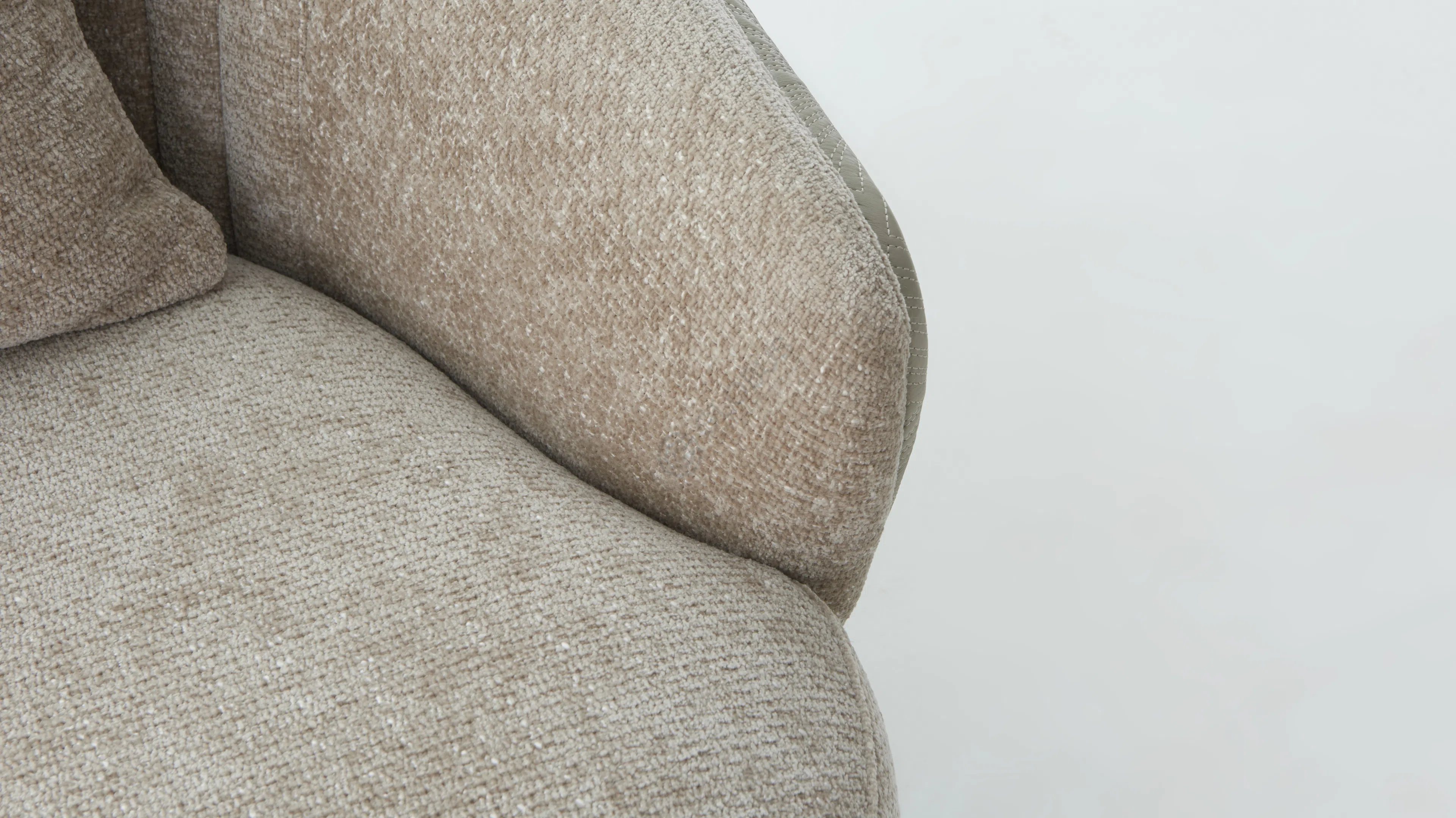 Armchair VISIONNAIRE Adele