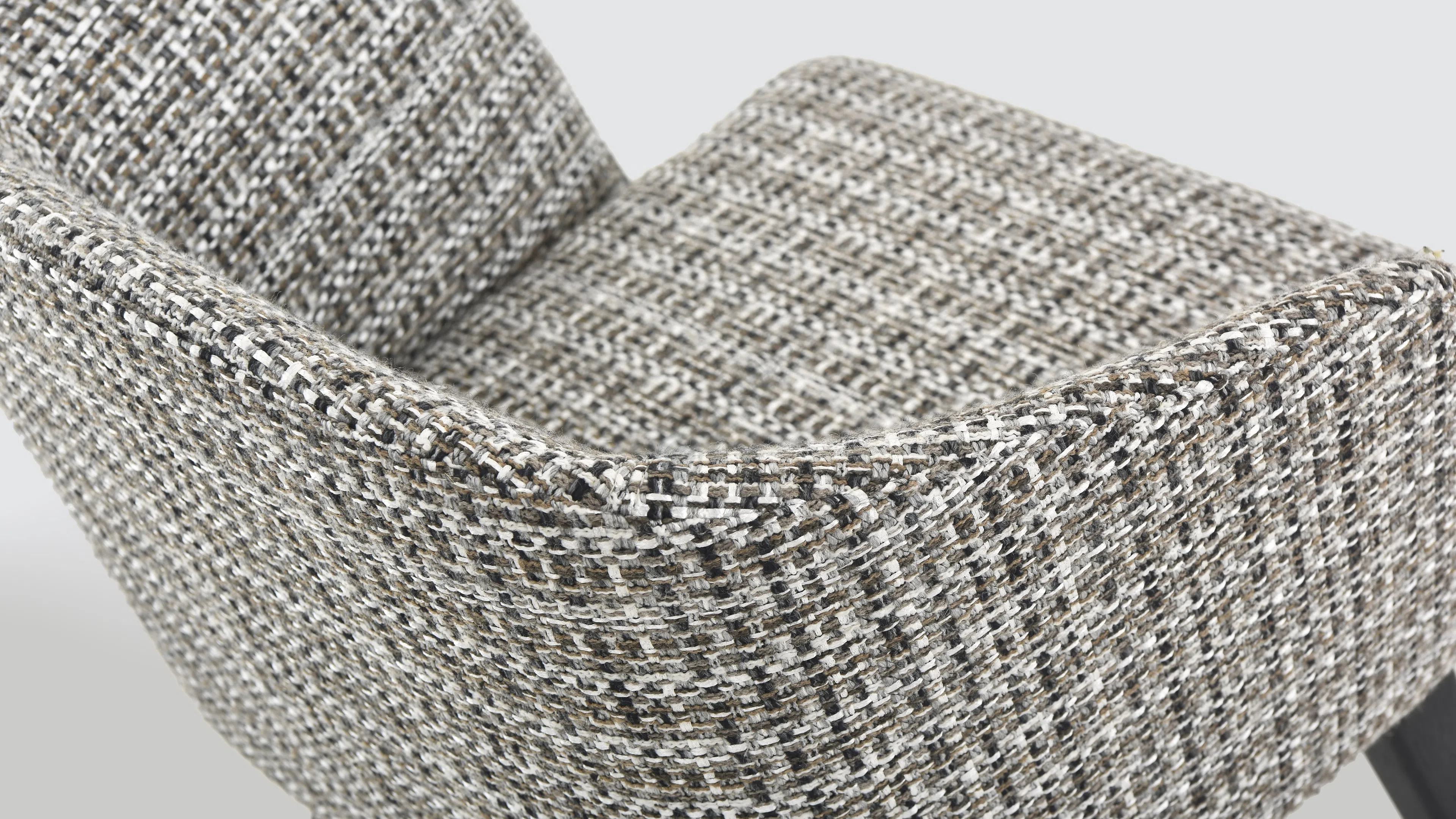 Сhair MINOTTI Reeves