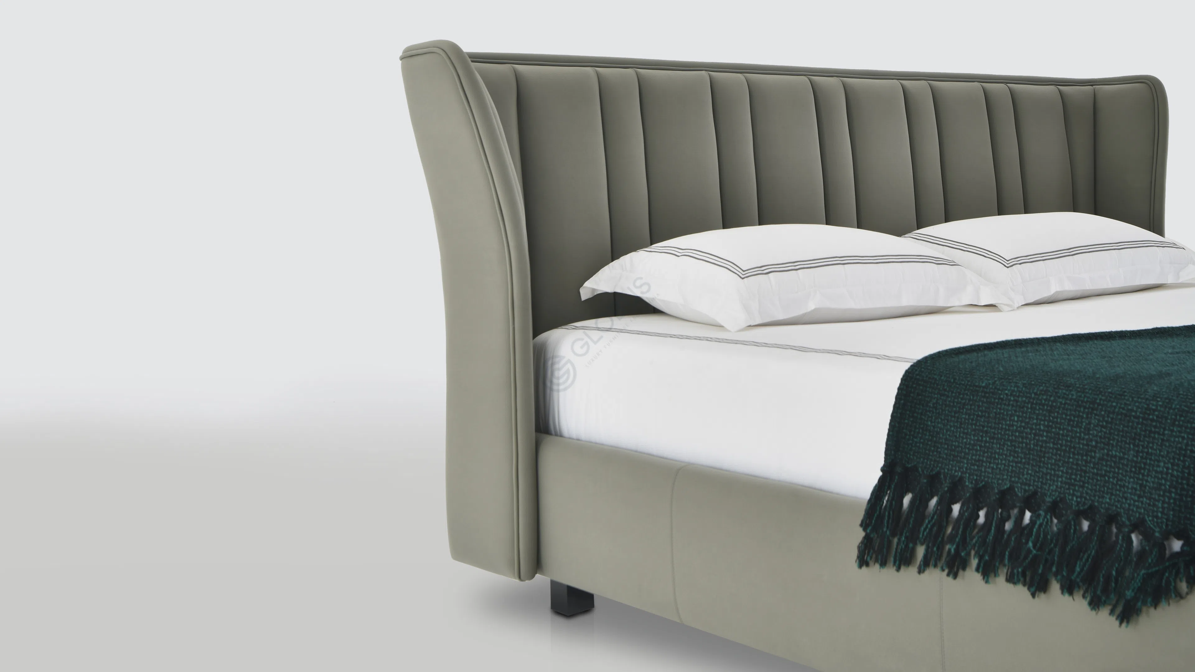 Bed POLTRONA FRAU Lola Darling