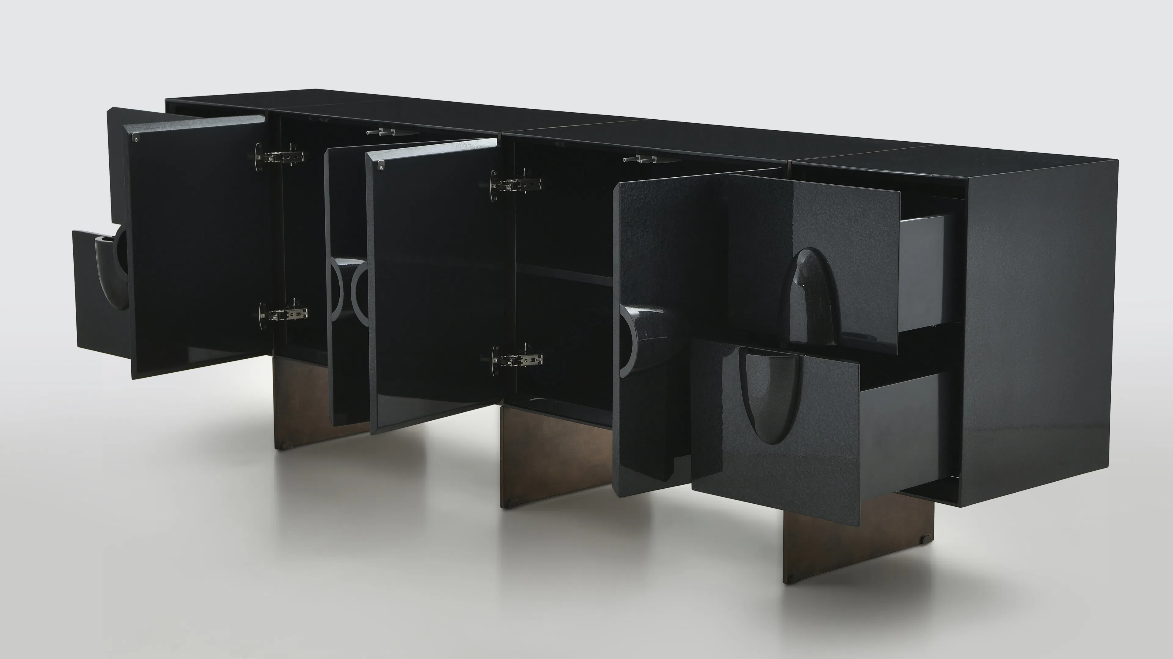 Sideboard BRIAN THOREEN Rubber