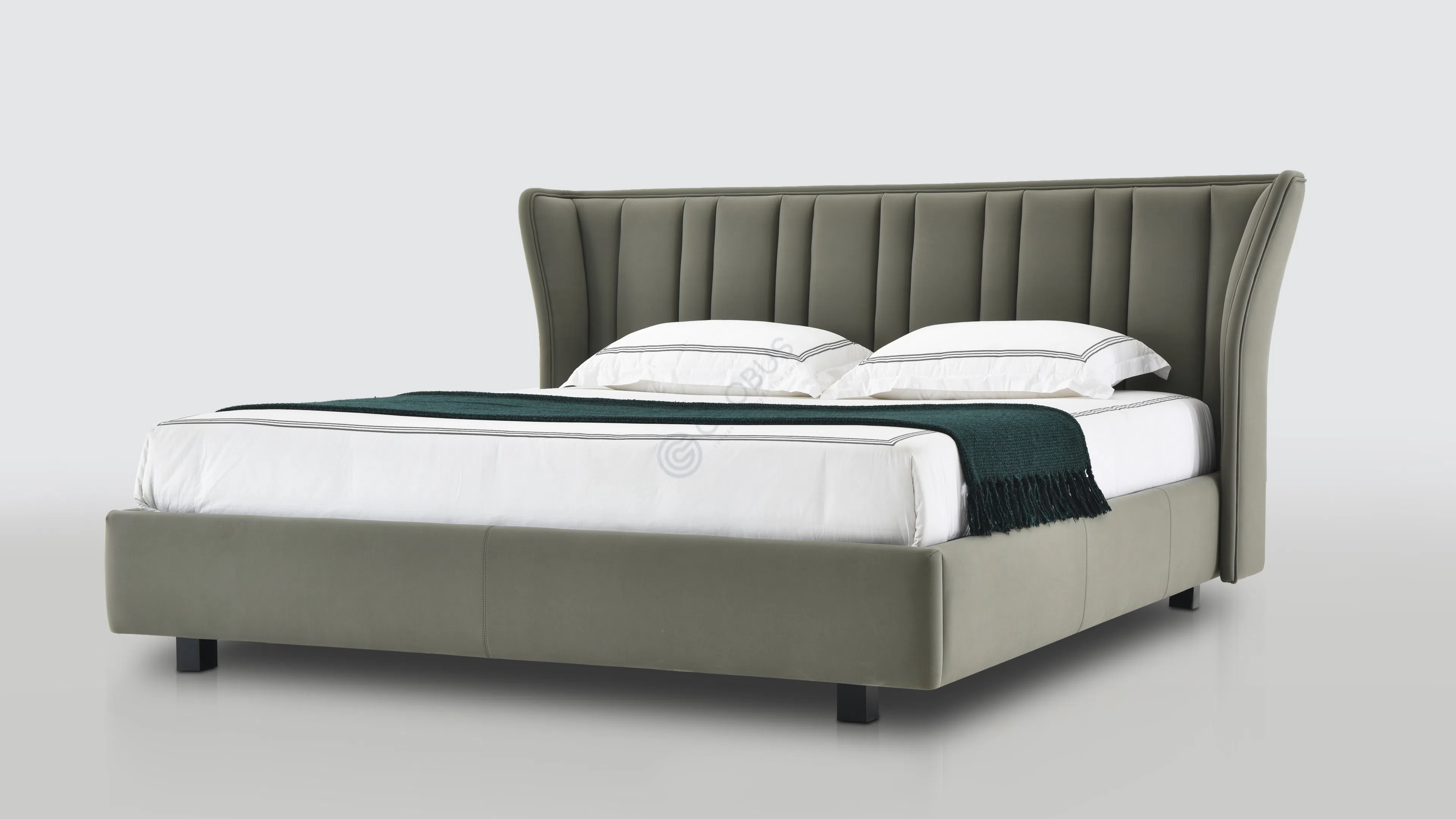 Bed POLTRONA FRAU Lola Darling