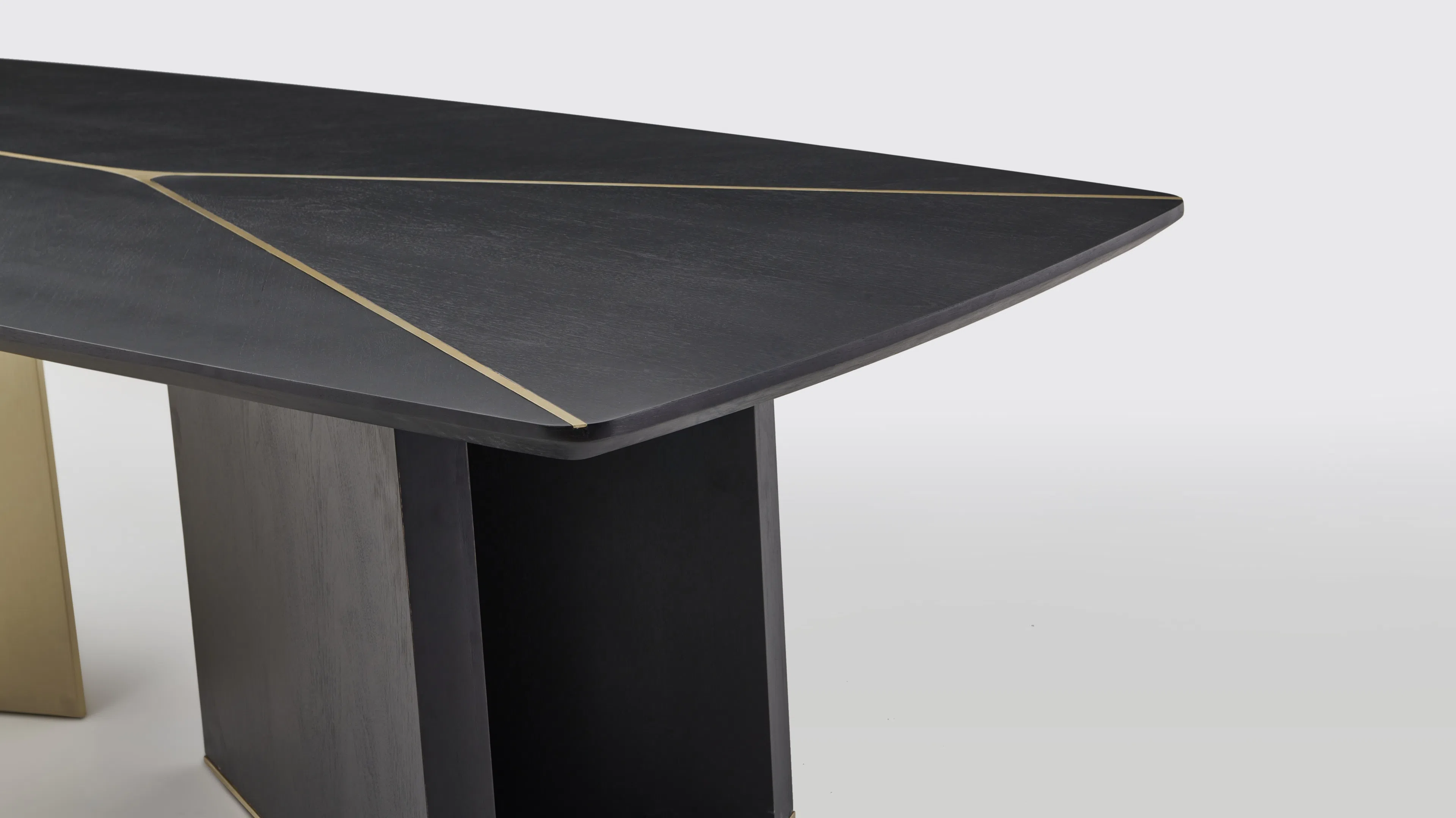 Dining table ARKETIPO Epsilon