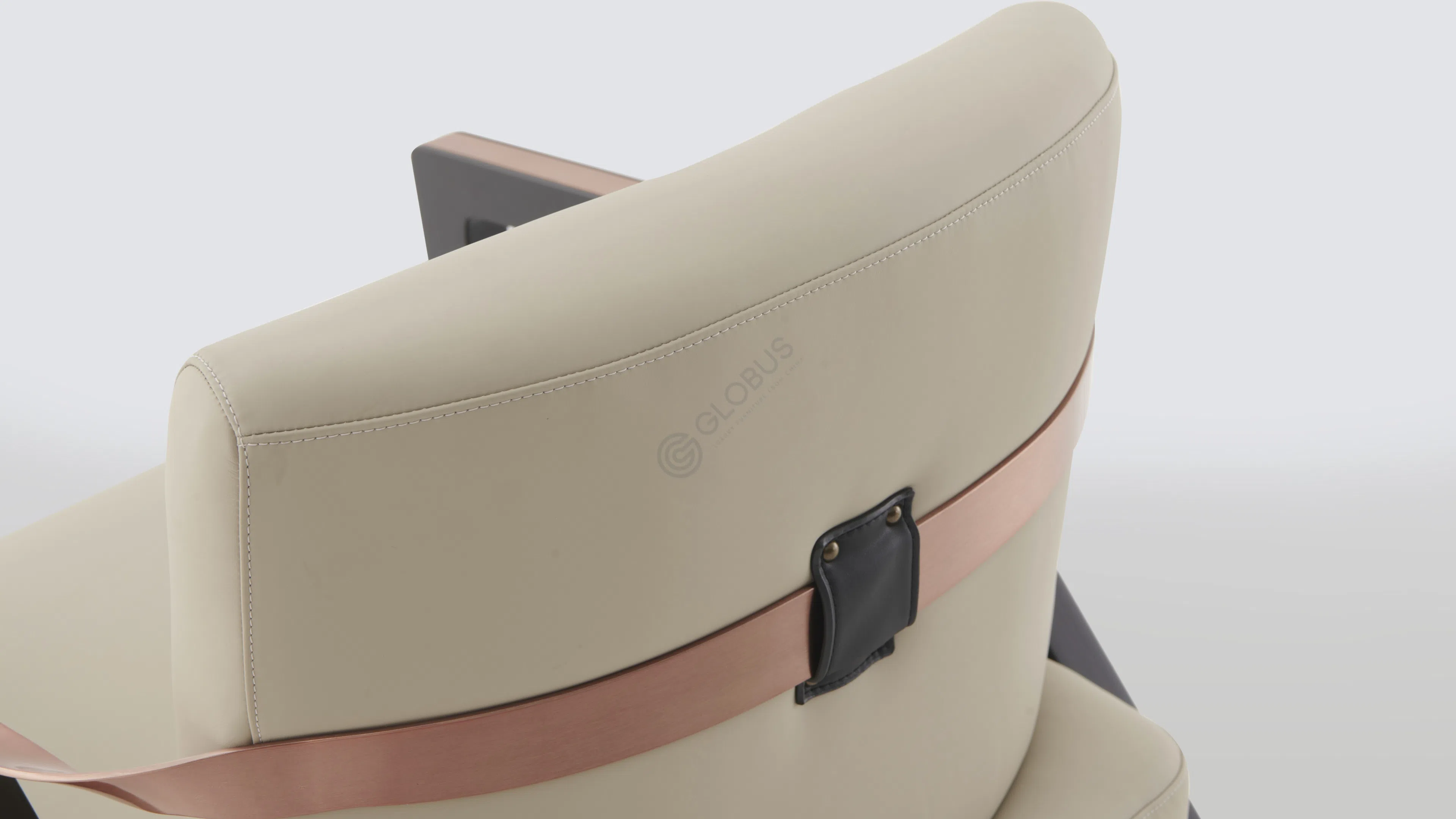 Armchair ASTON MARTIN V221