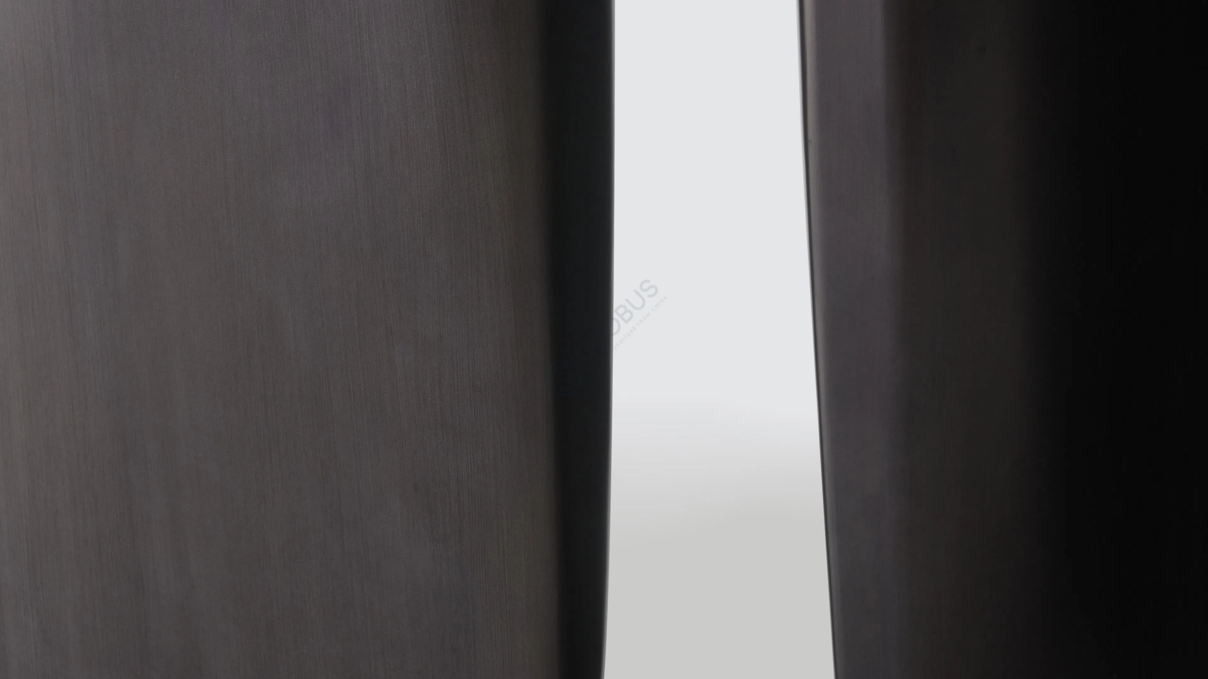 Dining table Luxadoria