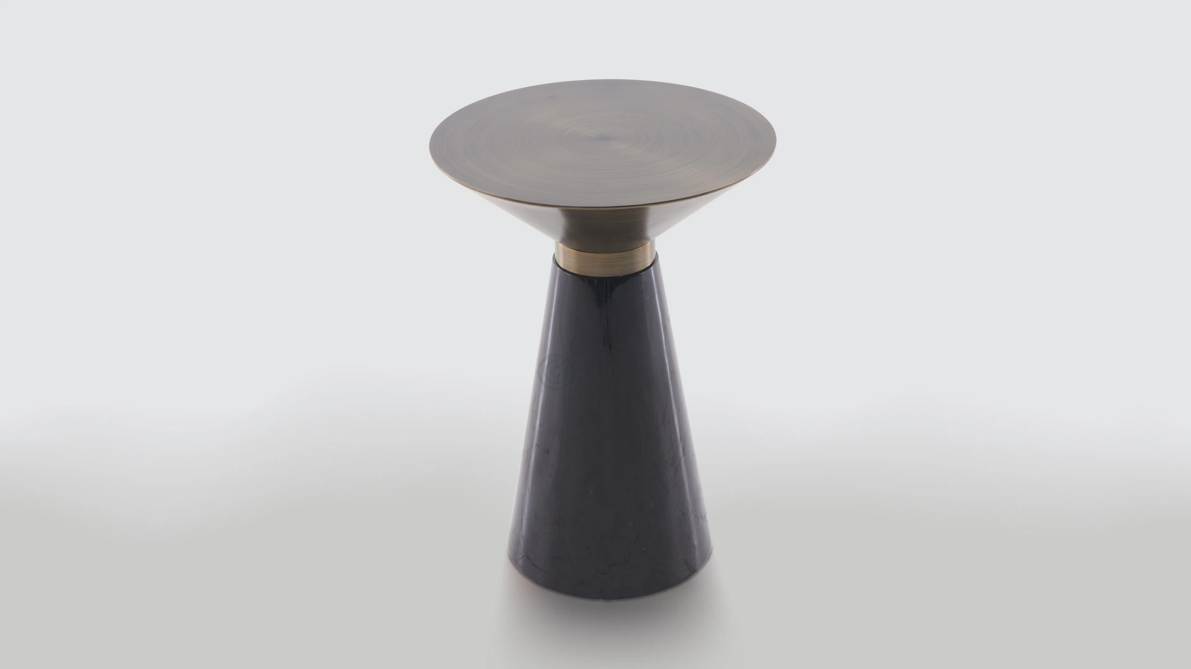 Side table Xyleria