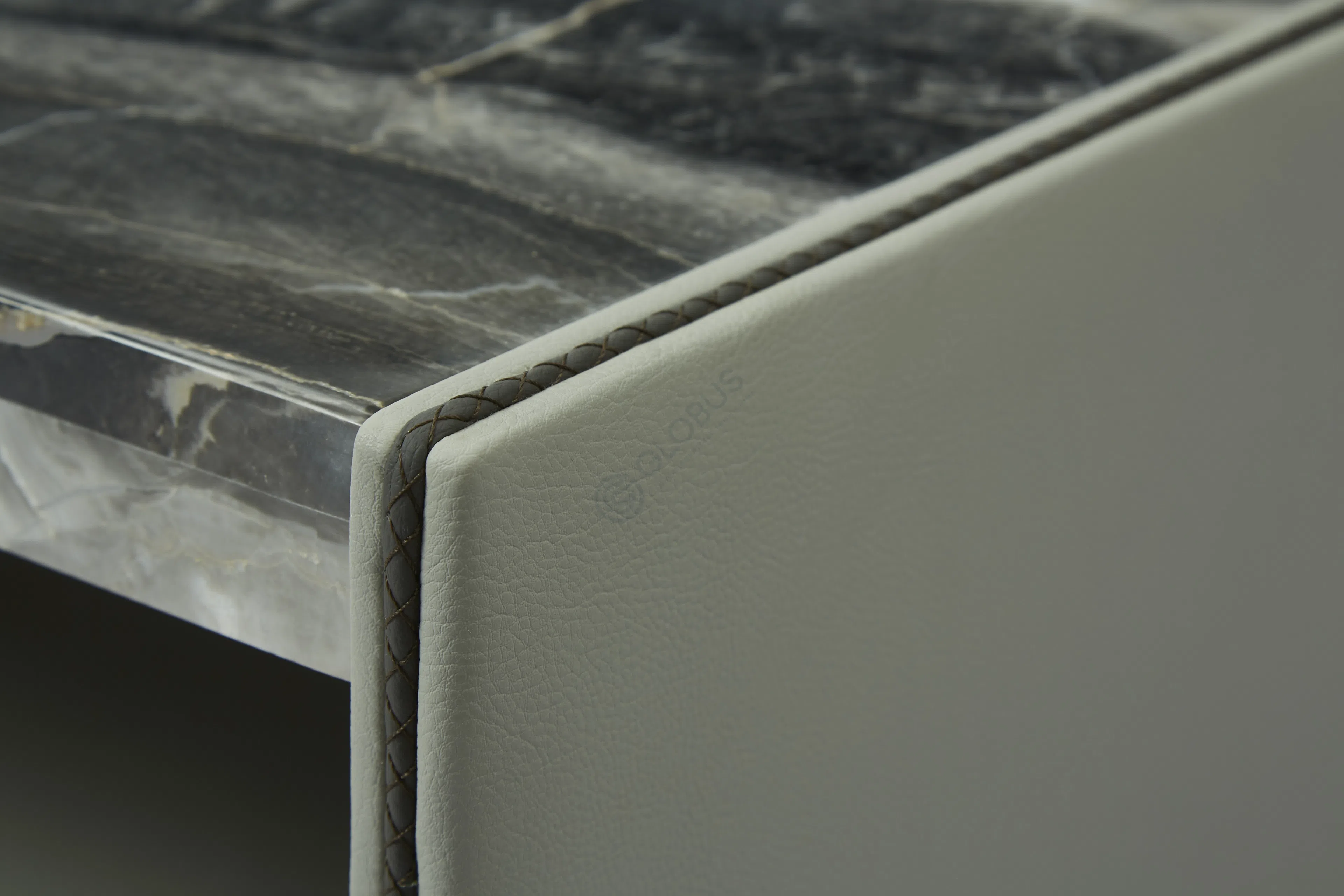 Coffee table Proculus