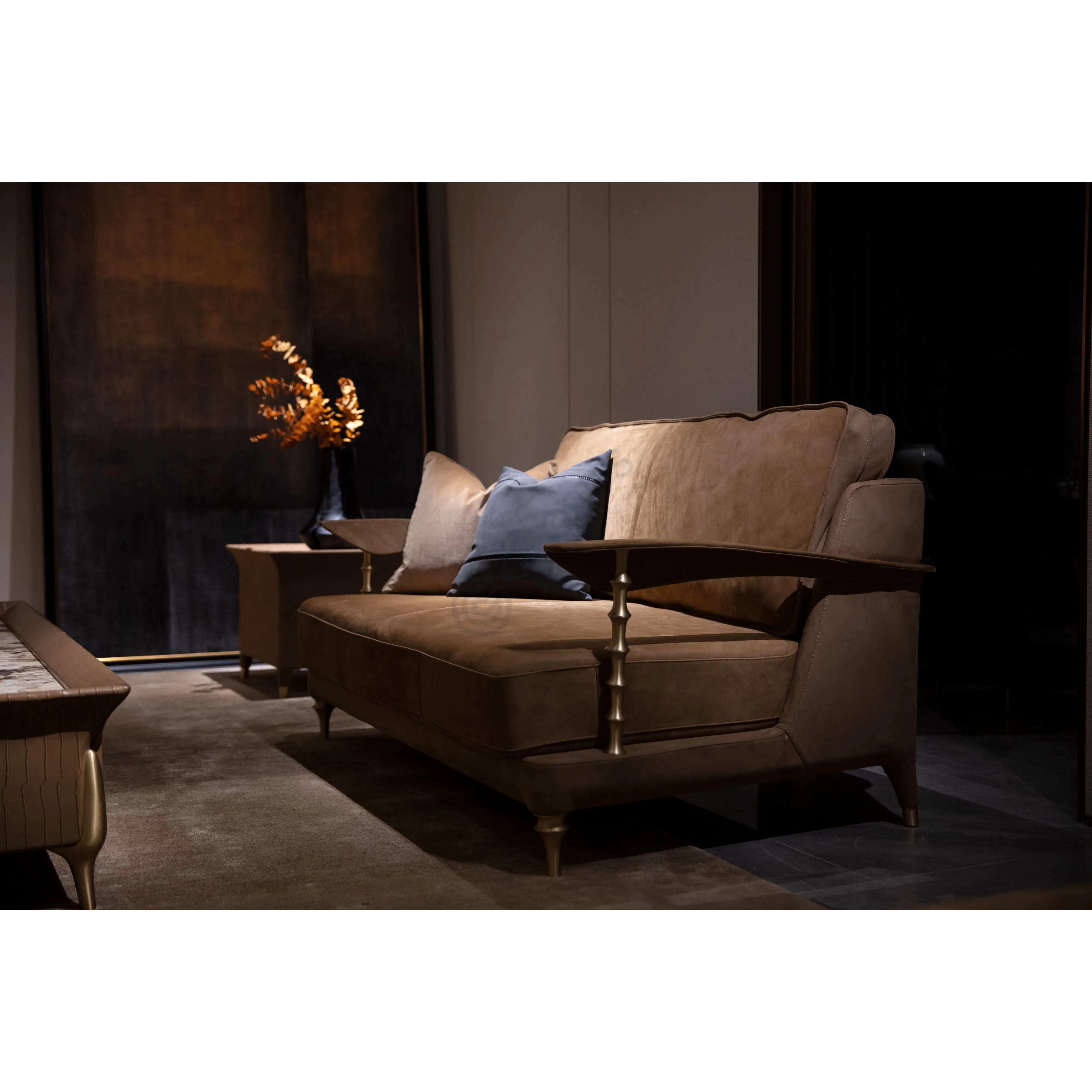 Угловой столик Gallarini